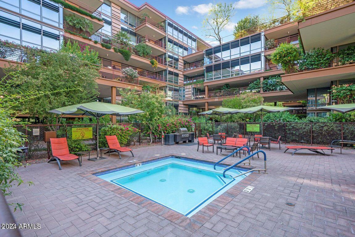 7157 E RANCHO VISTA Drive, 1010