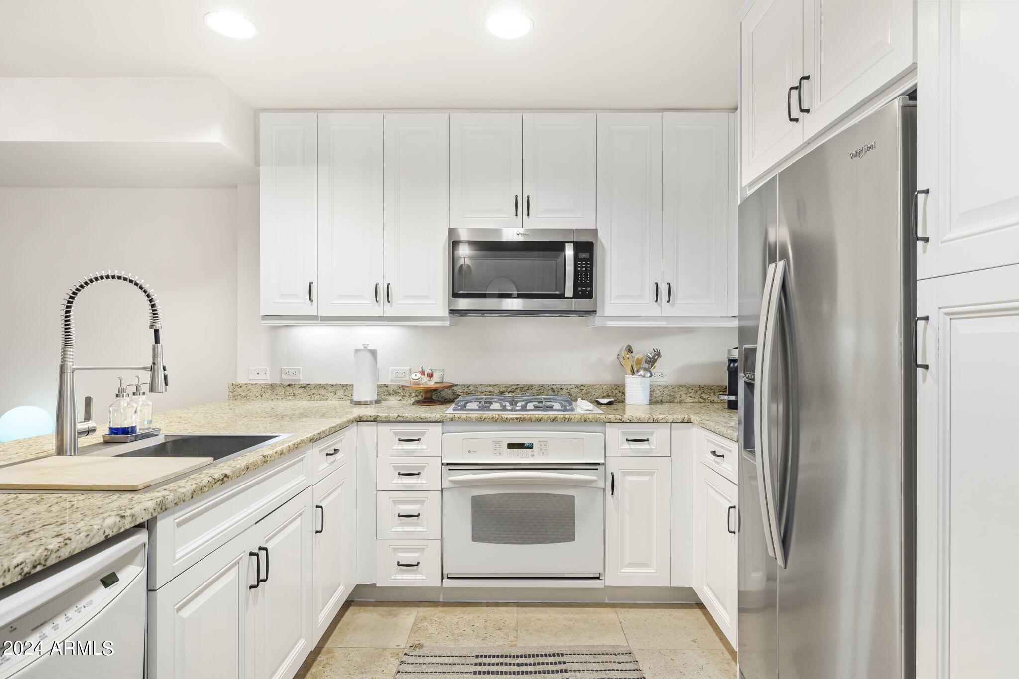 7157 E RANCHO VISTA Drive, 1010