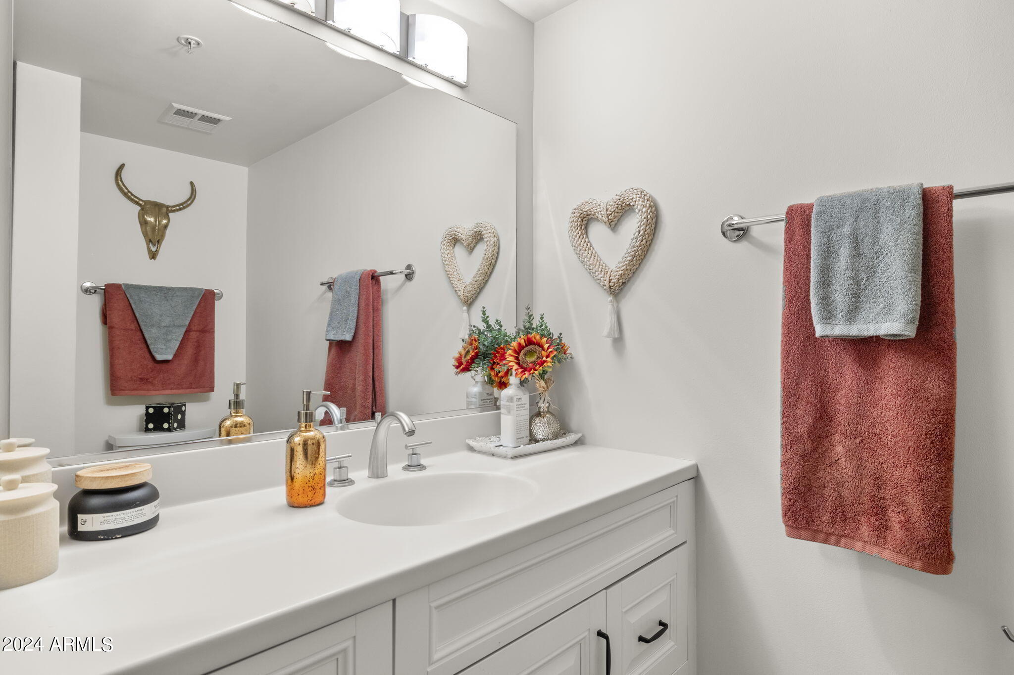 7157 E RANCHO VISTA Drive, 1010