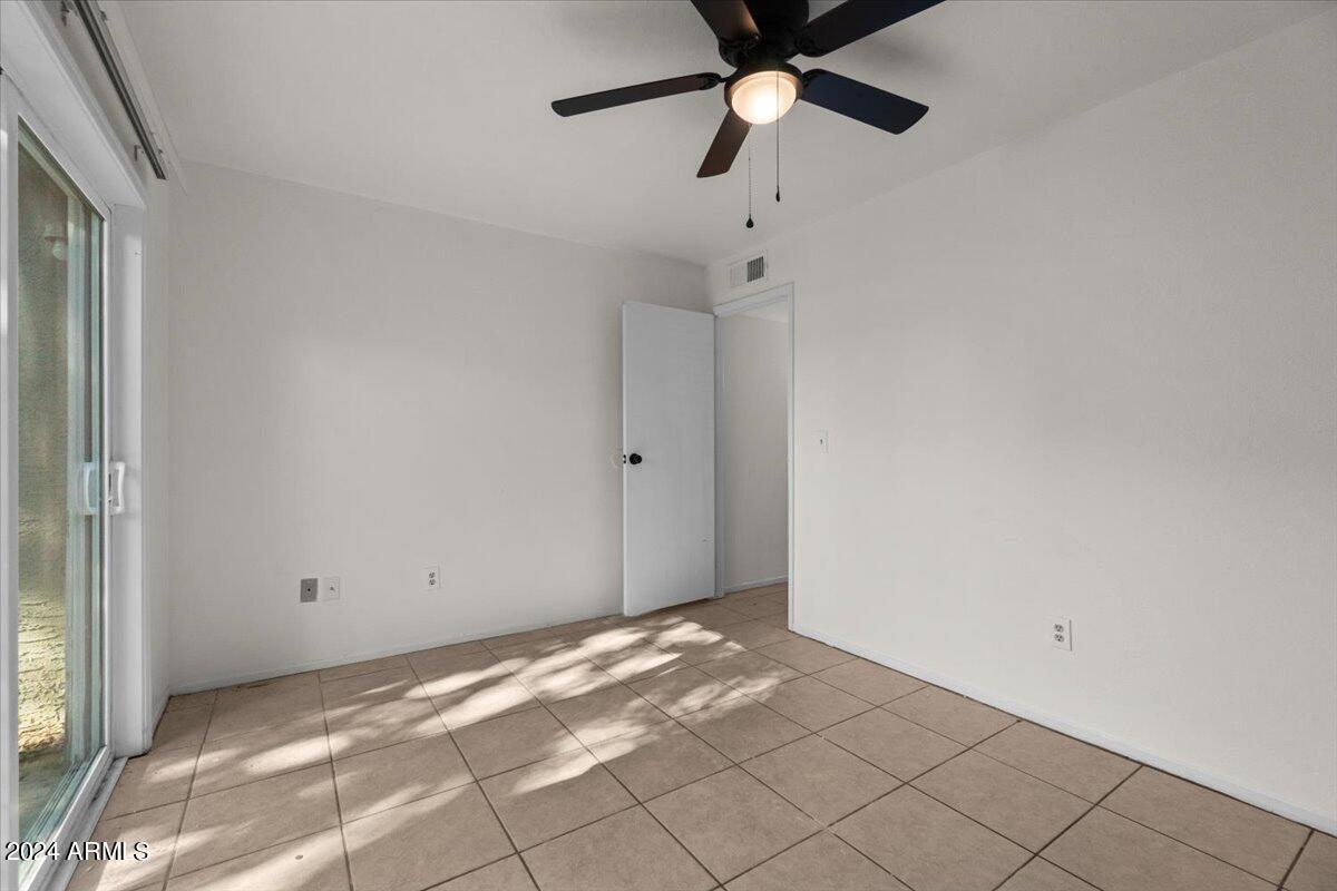 6165 E GLENCOVE Street