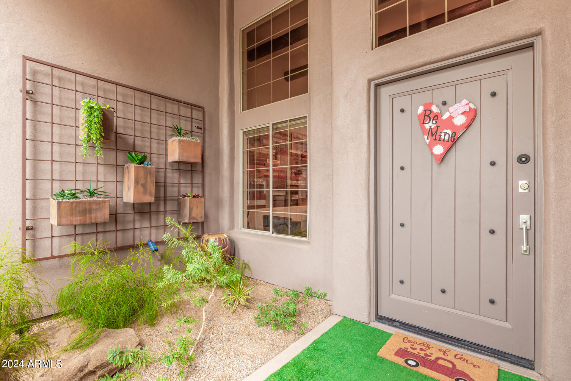 1540 E VILLA THERESA Drive