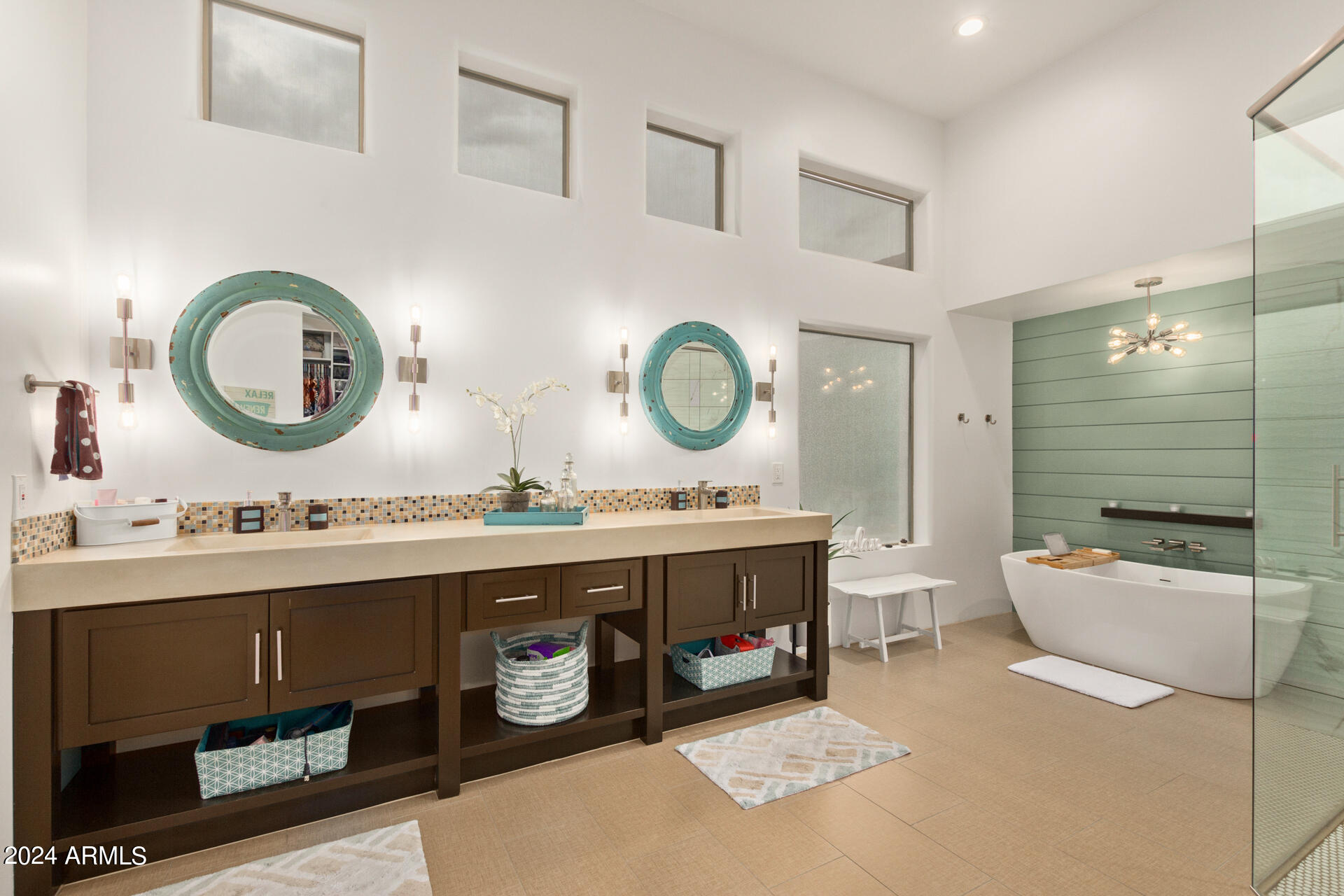 1540 E VILLA THERESA Drive