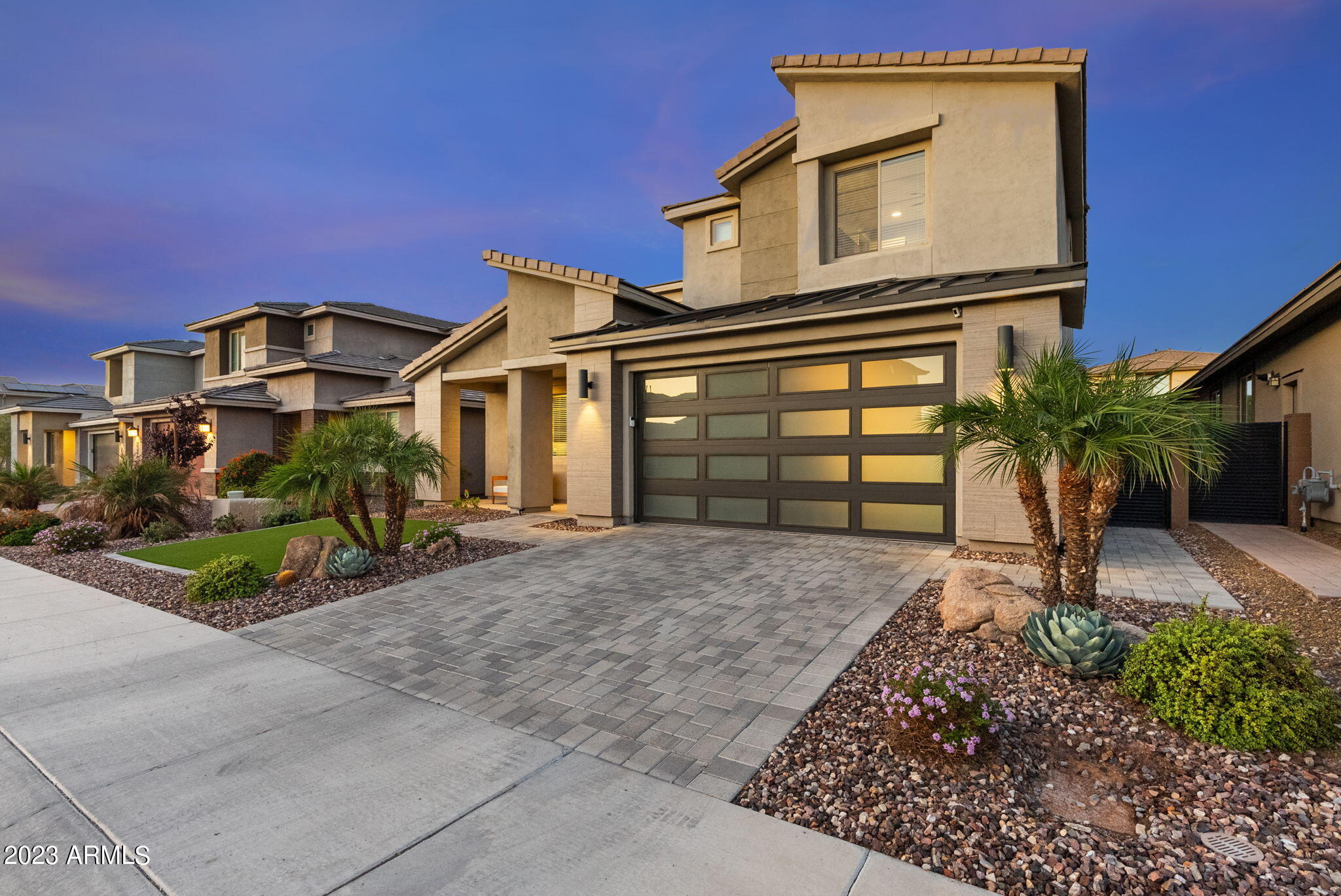 2948 E RIANE Road