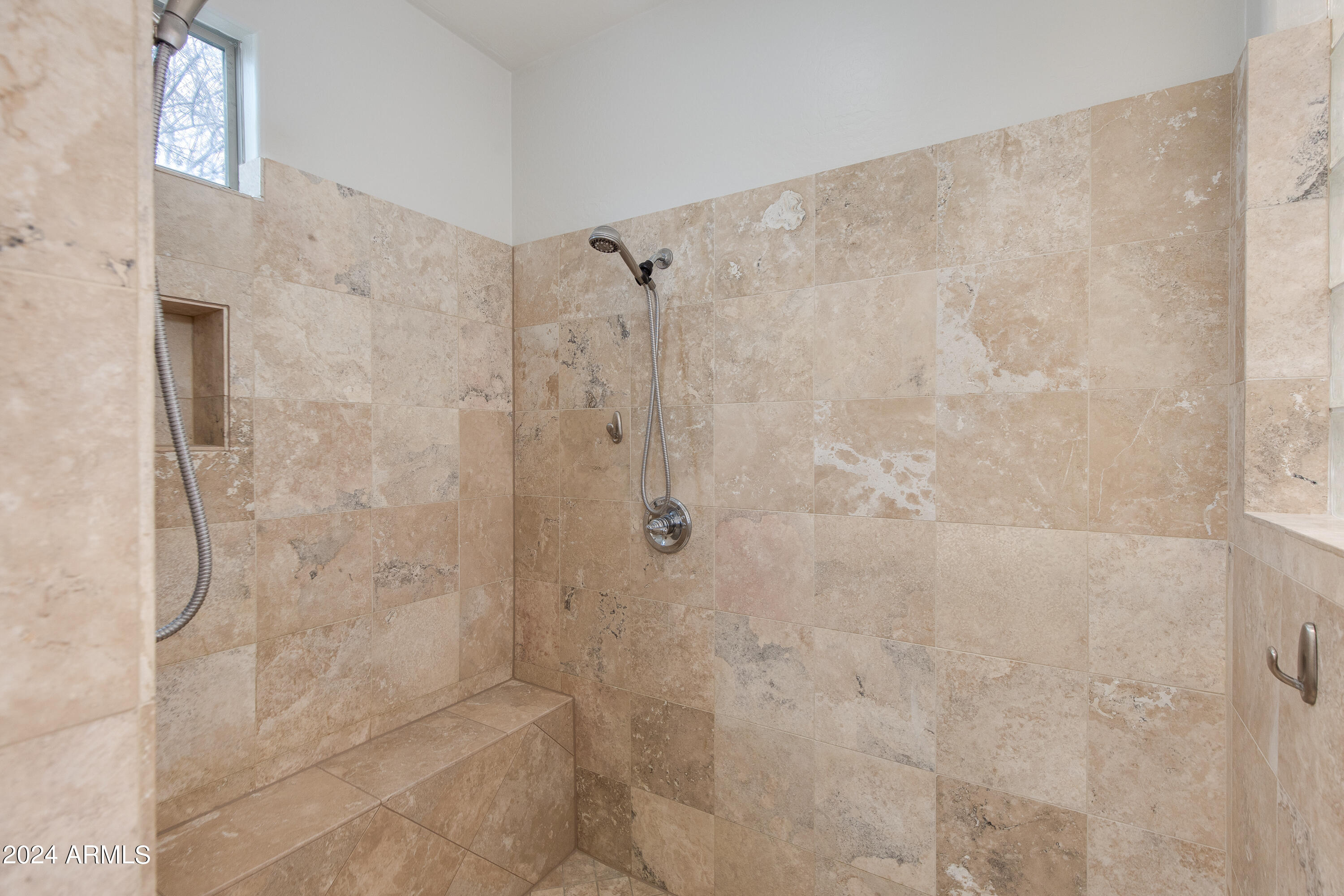 4601 W MOSIER Pass