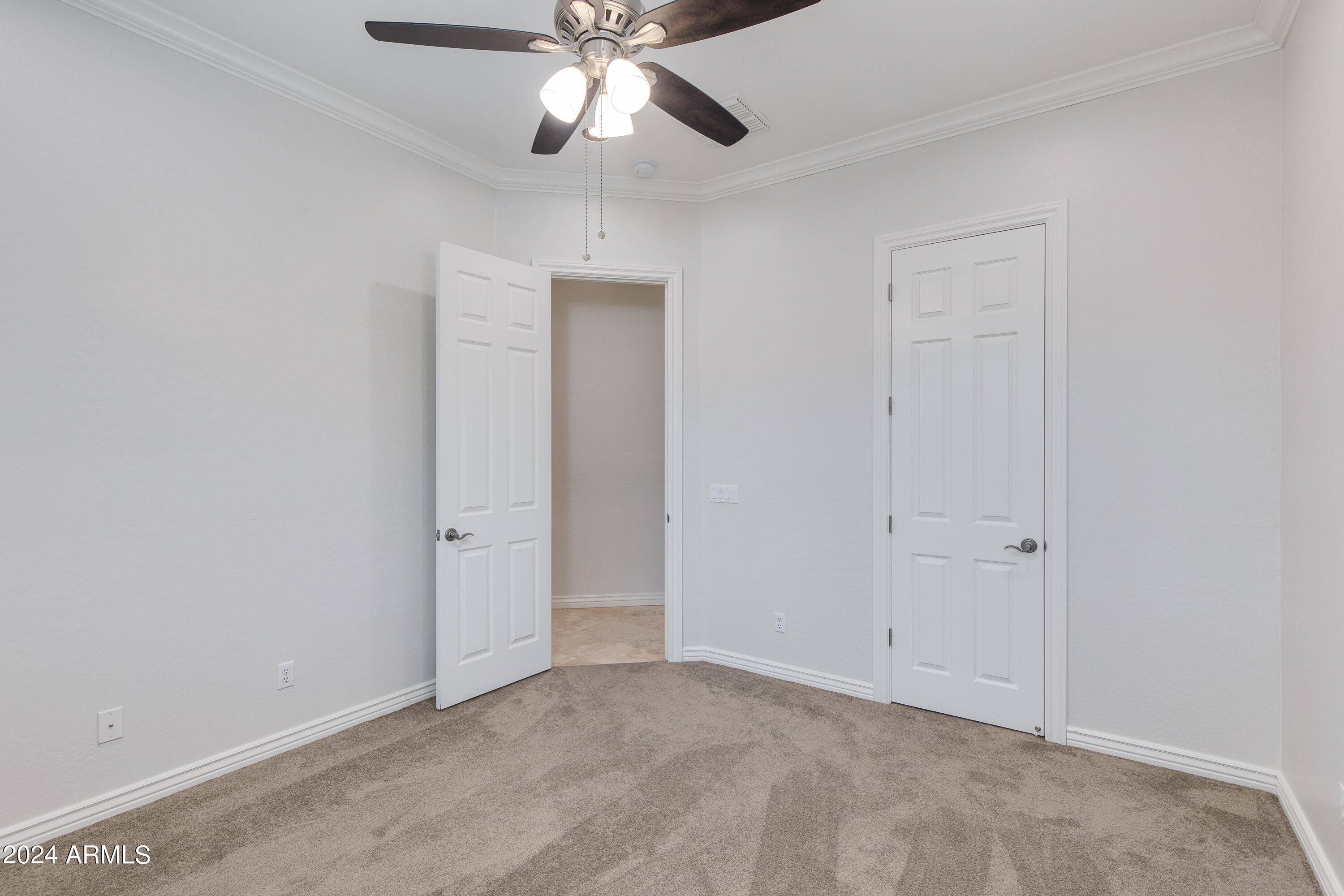 4601 W MOSIER Pass