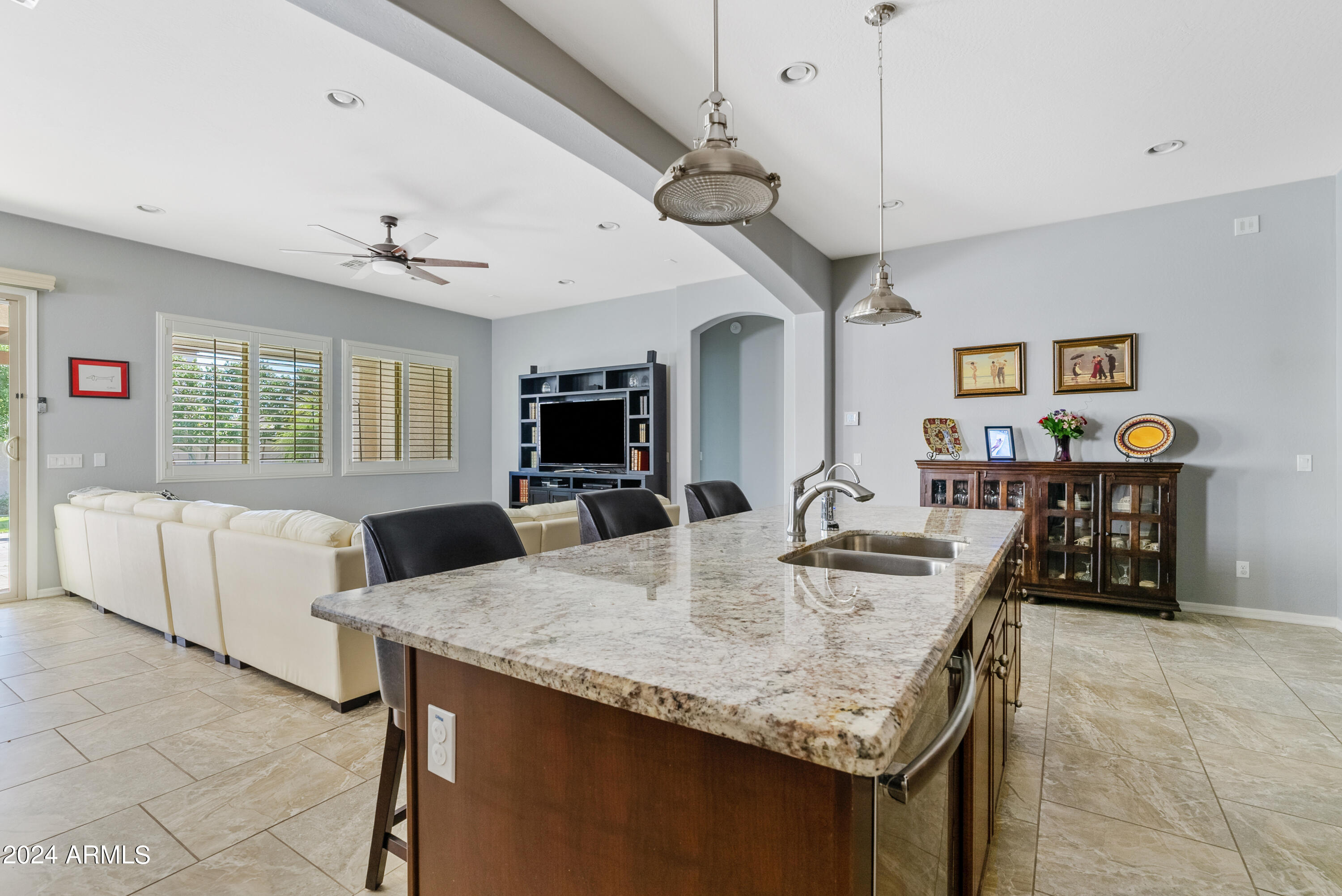 4135 E Grand Canyon Drive