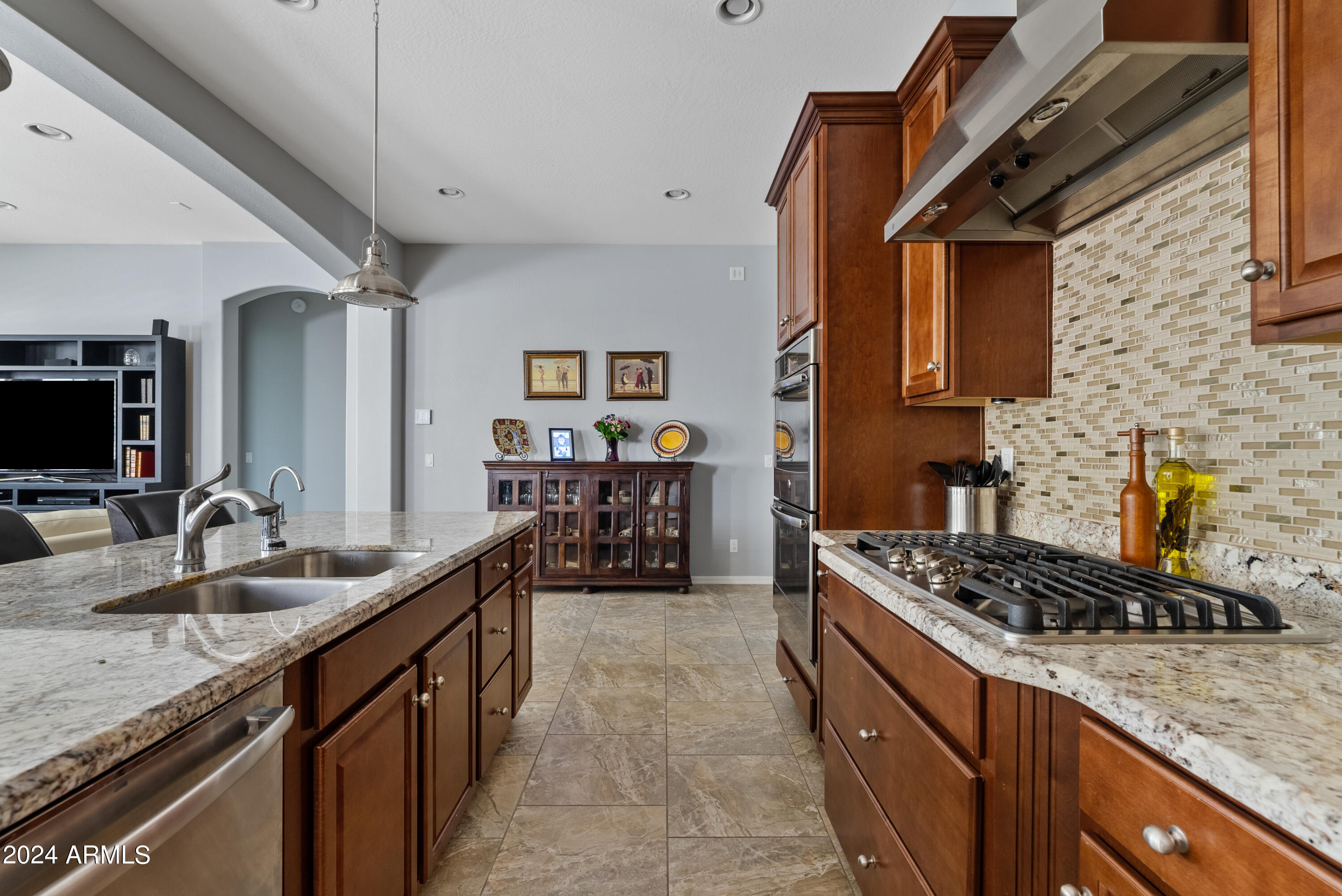 4135 E Grand Canyon Drive