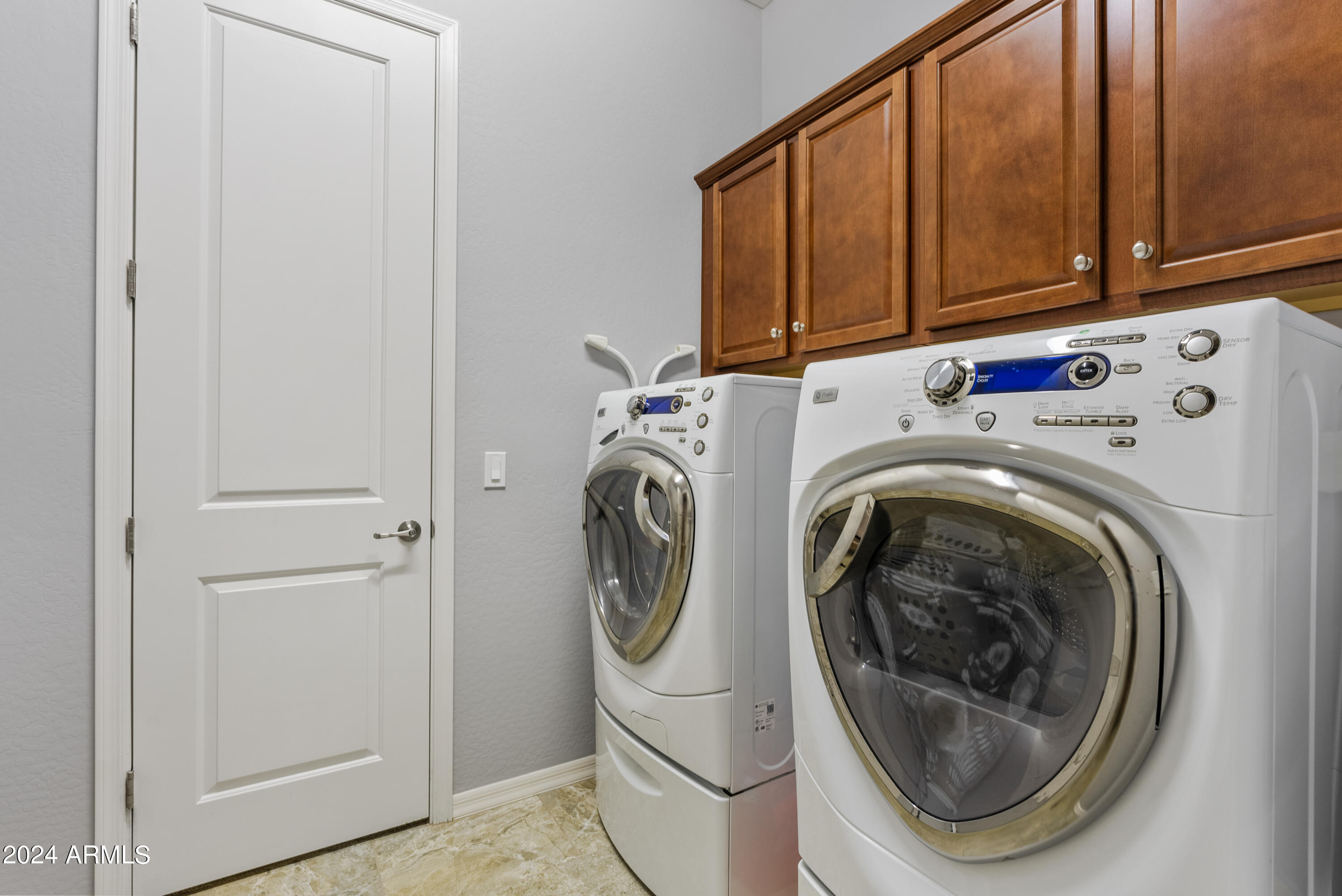 4135 E Grand Canyon Drive