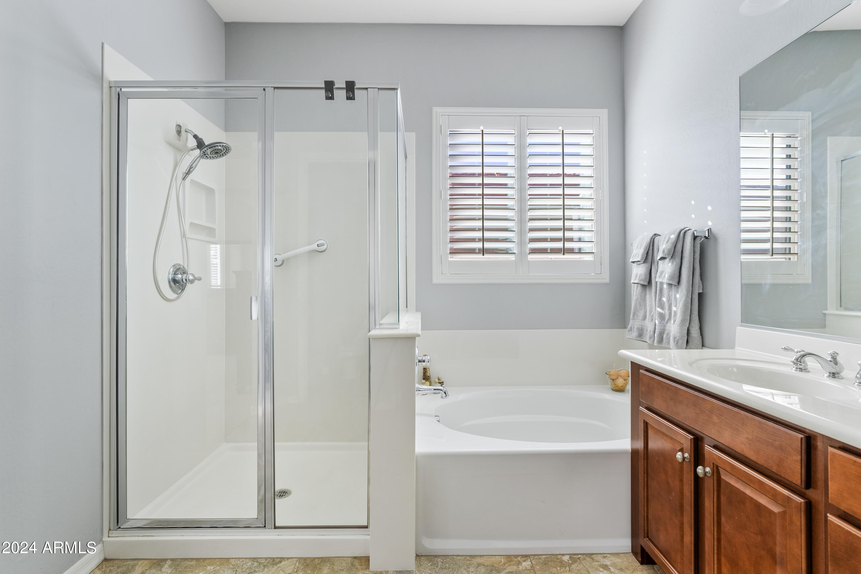 4135 E Grand Canyon Drive