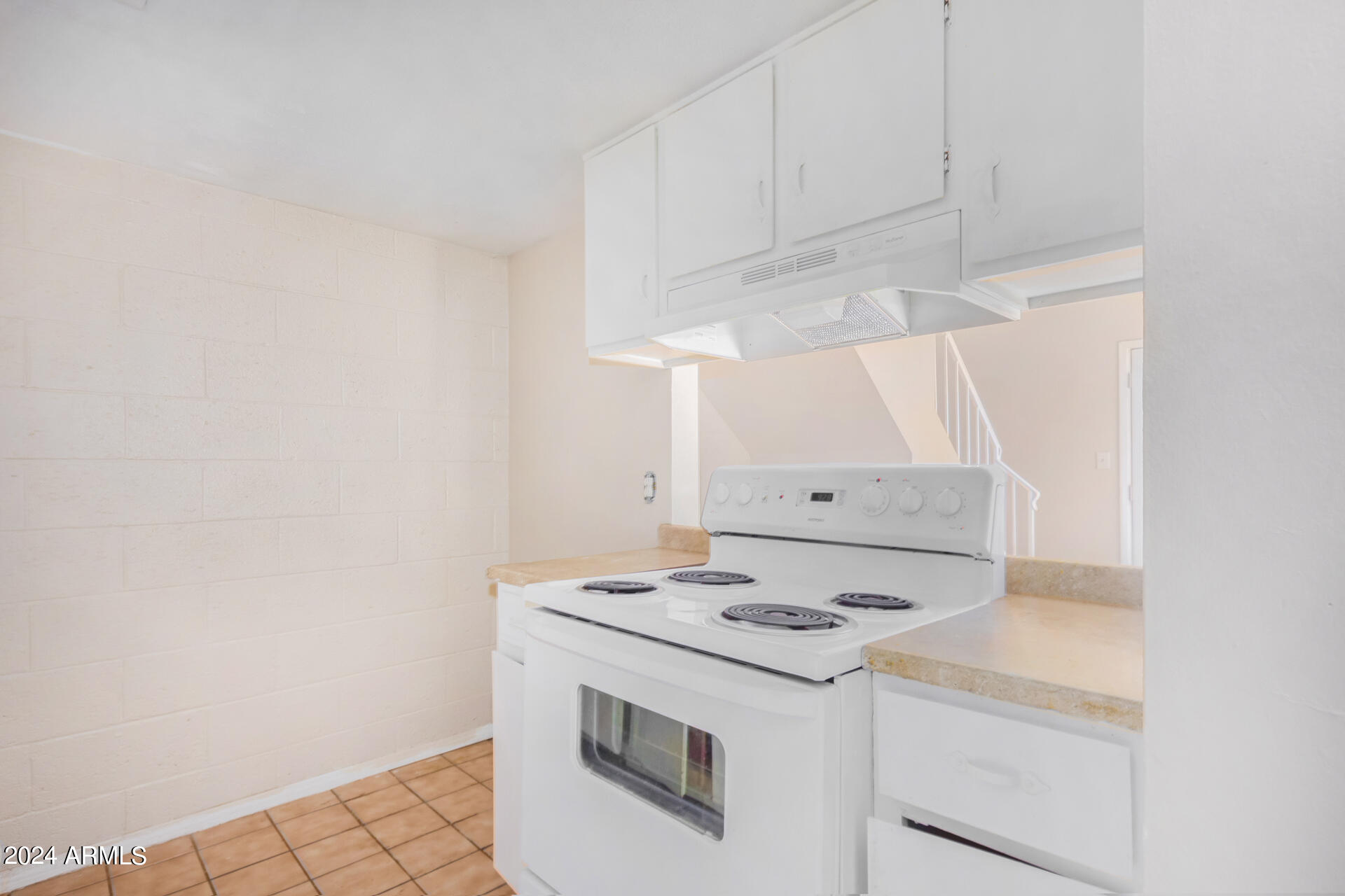 3223 W ROYAL PALM Road