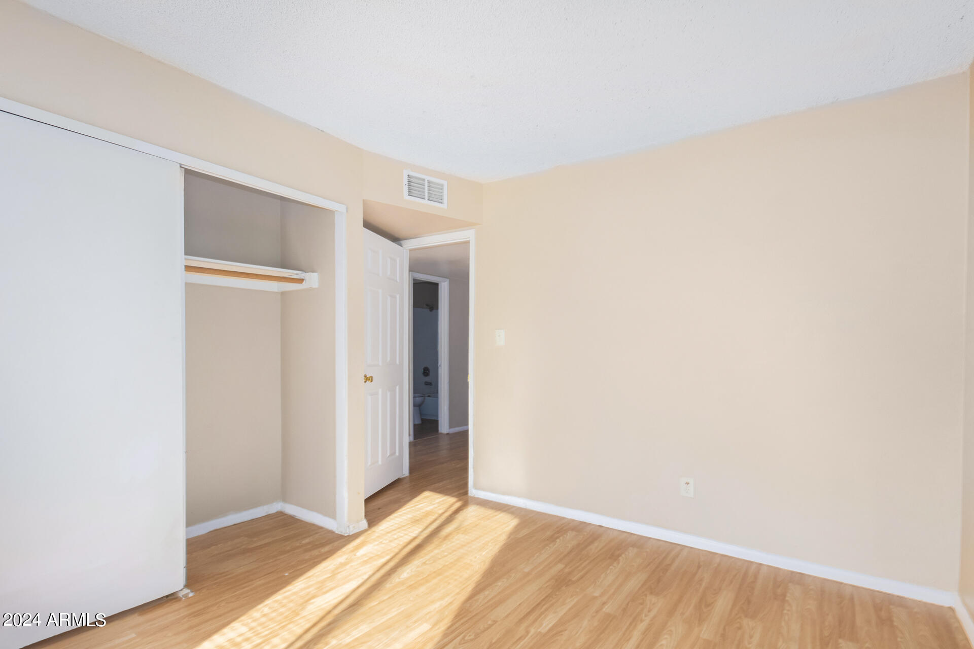 3223 W ROYAL PALM Road