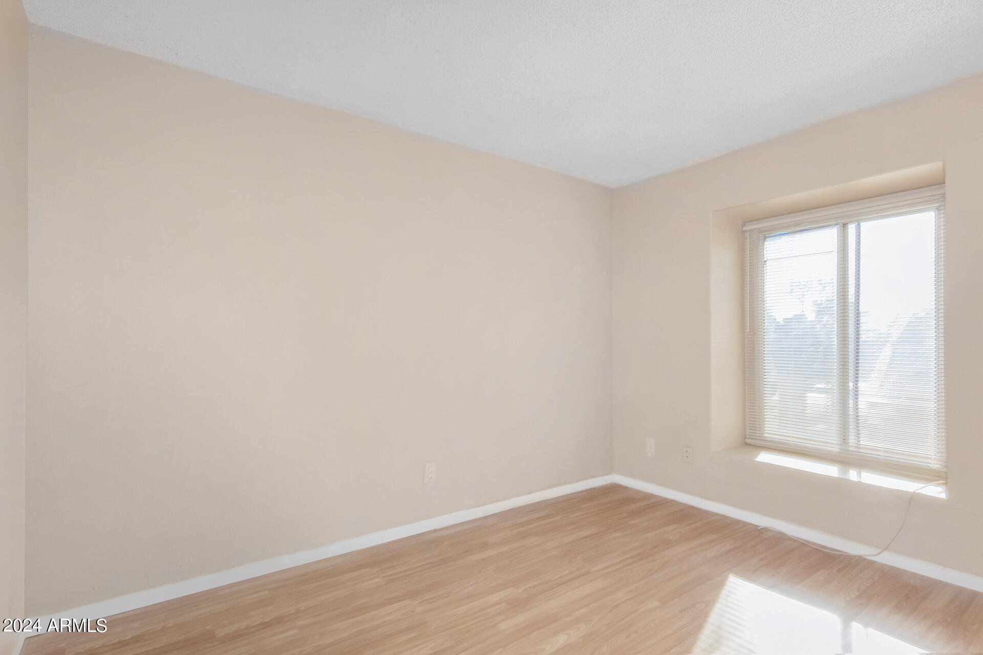 3223 W ROYAL PALM Road