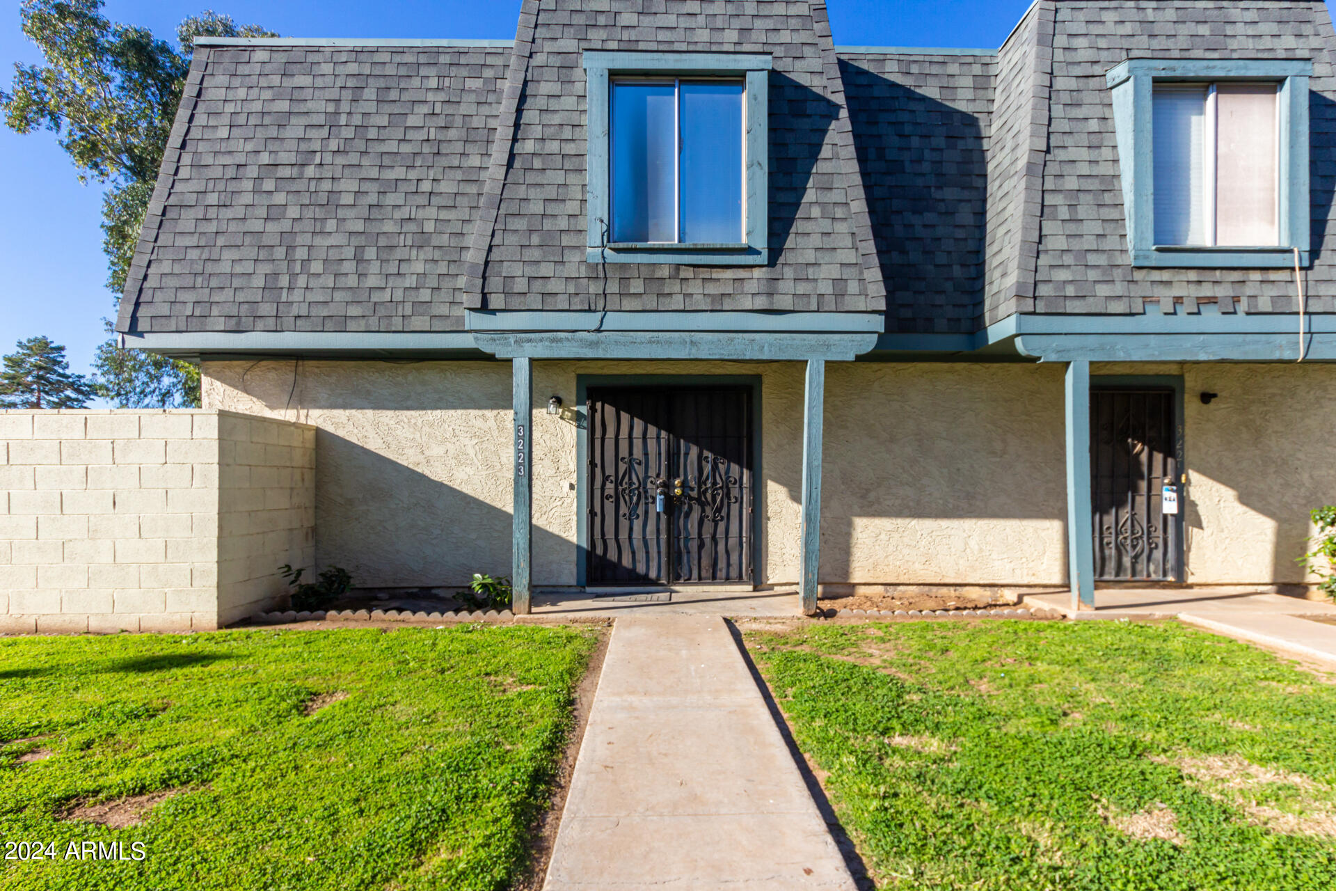 3223 W ROYAL PALM Road