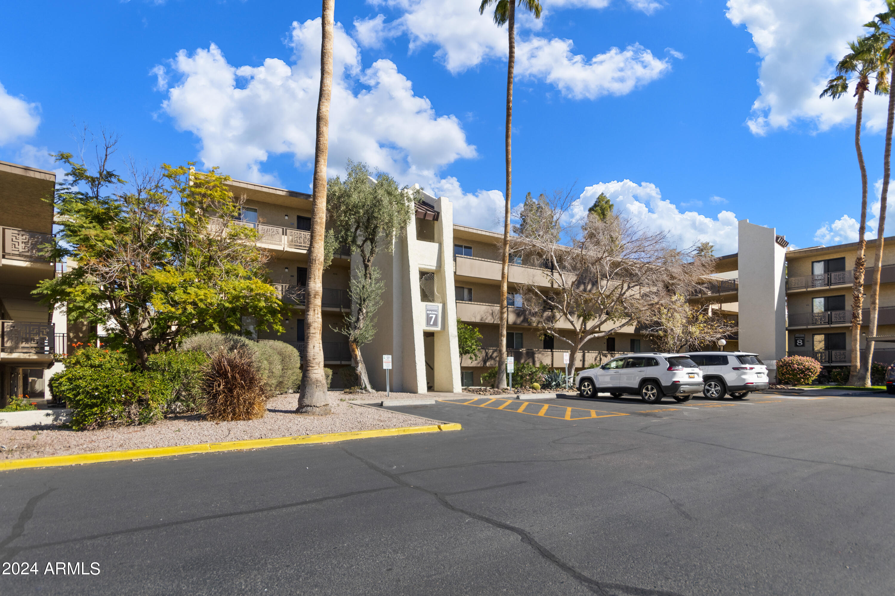 7625 E CAMELBACK Road A432