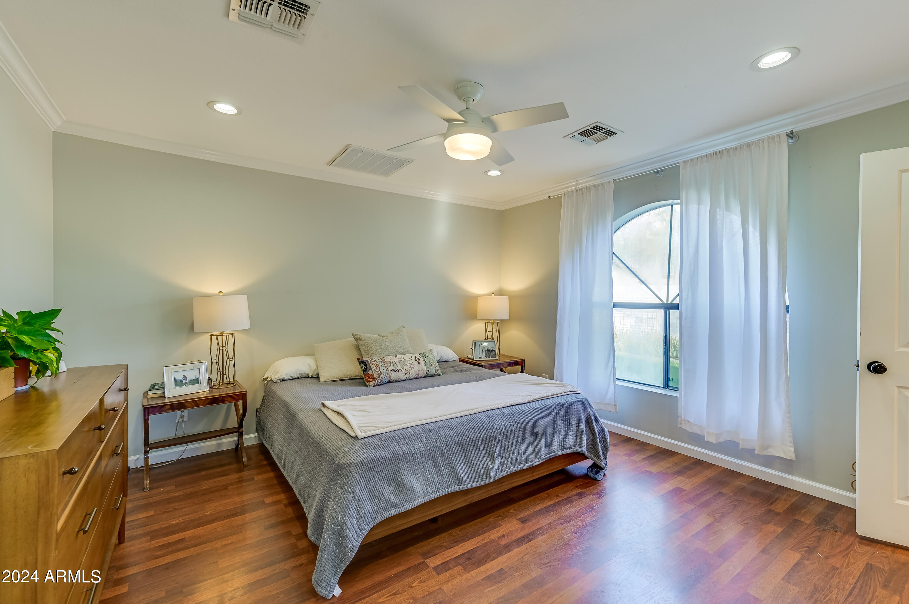 8540 E VERNON Avenue