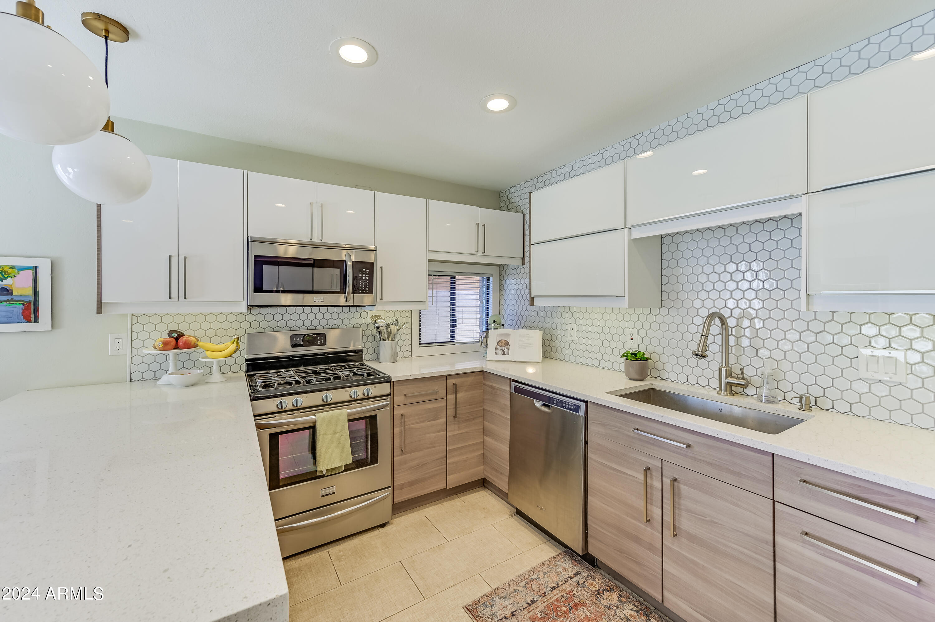 8540 E VERNON Avenue