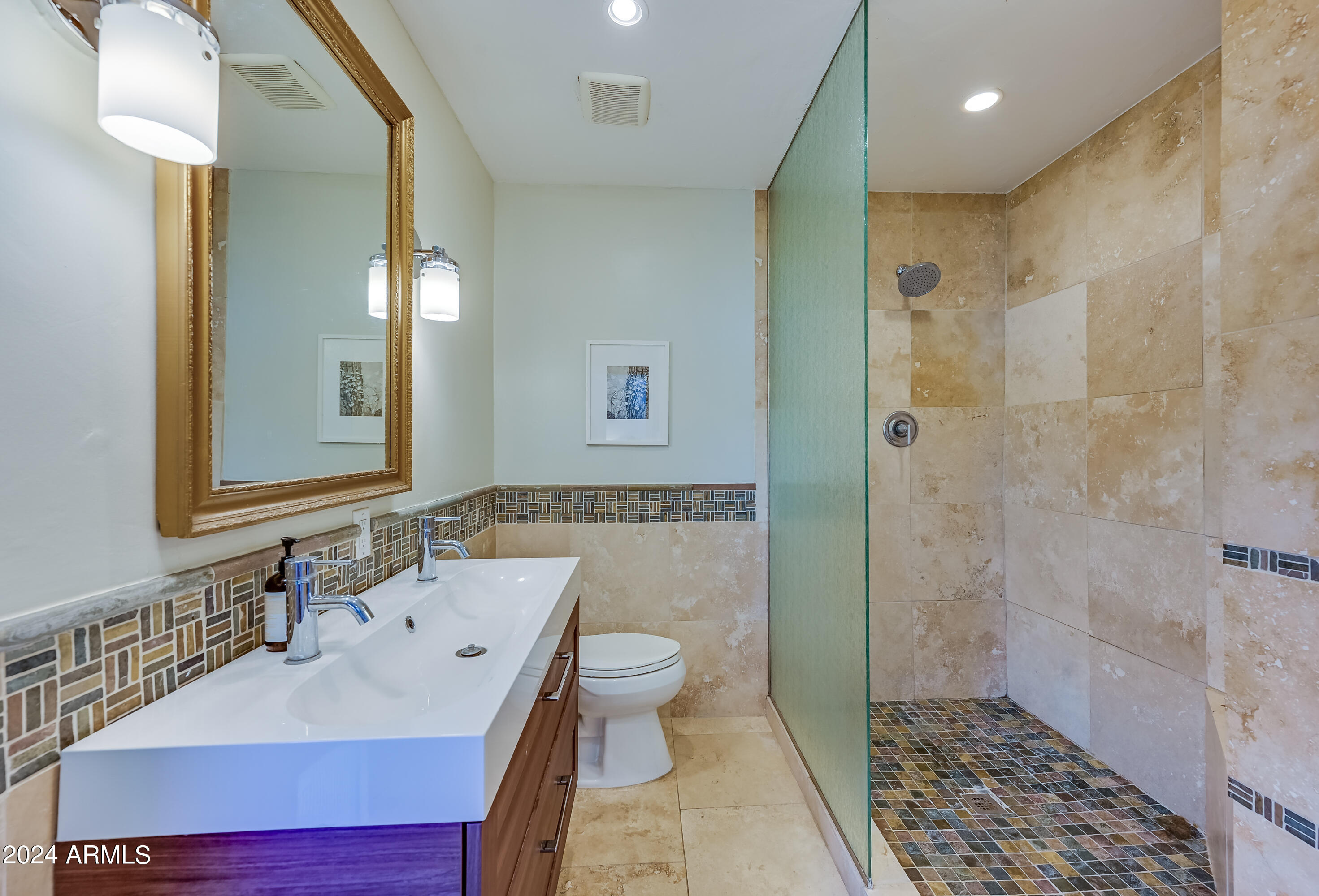 8540 E VERNON Avenue