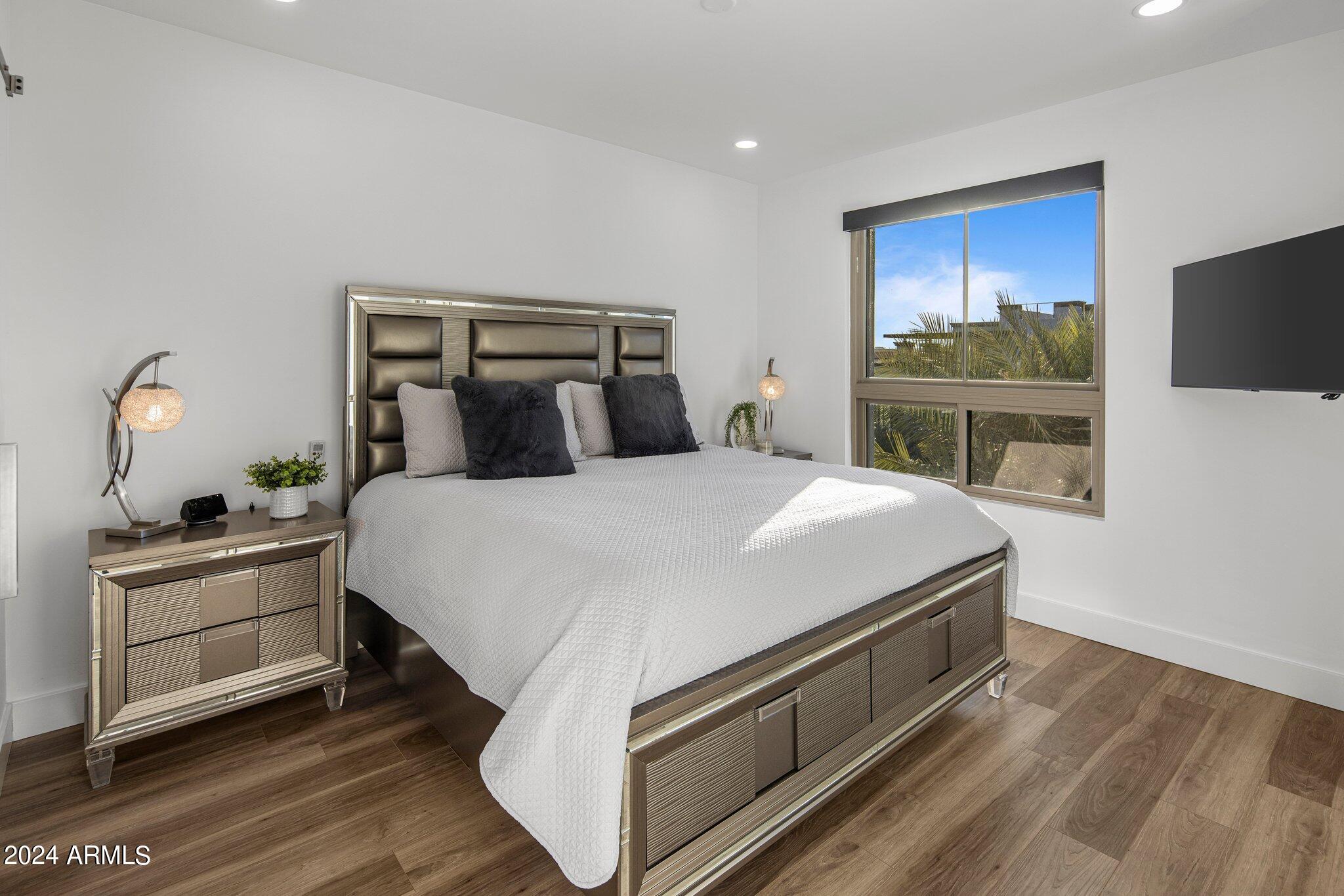 7788 E MAIN Street 1011