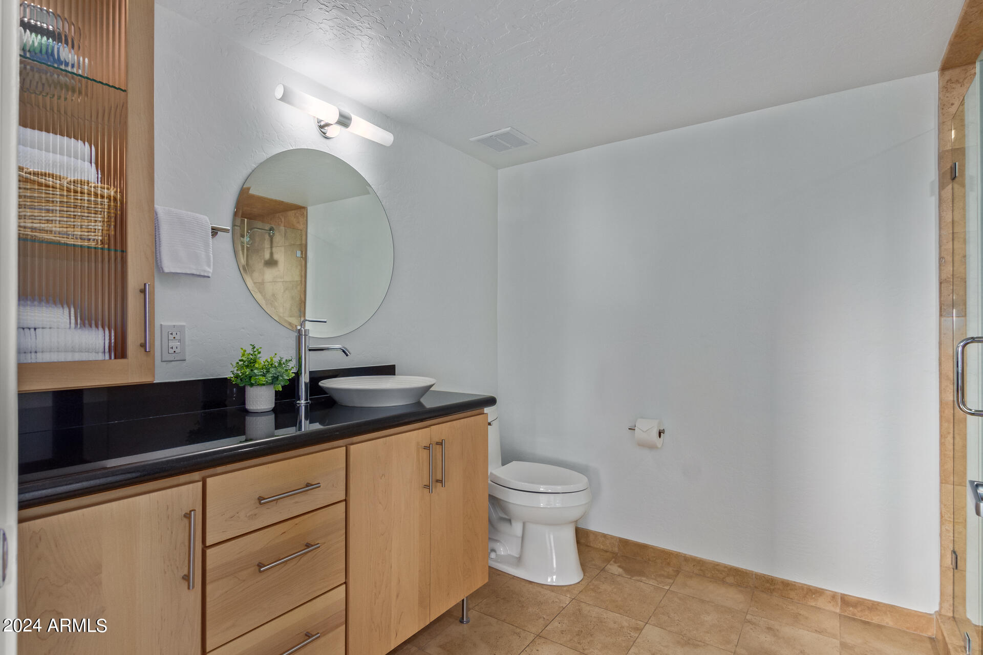 914 E OSBORN Road # 401