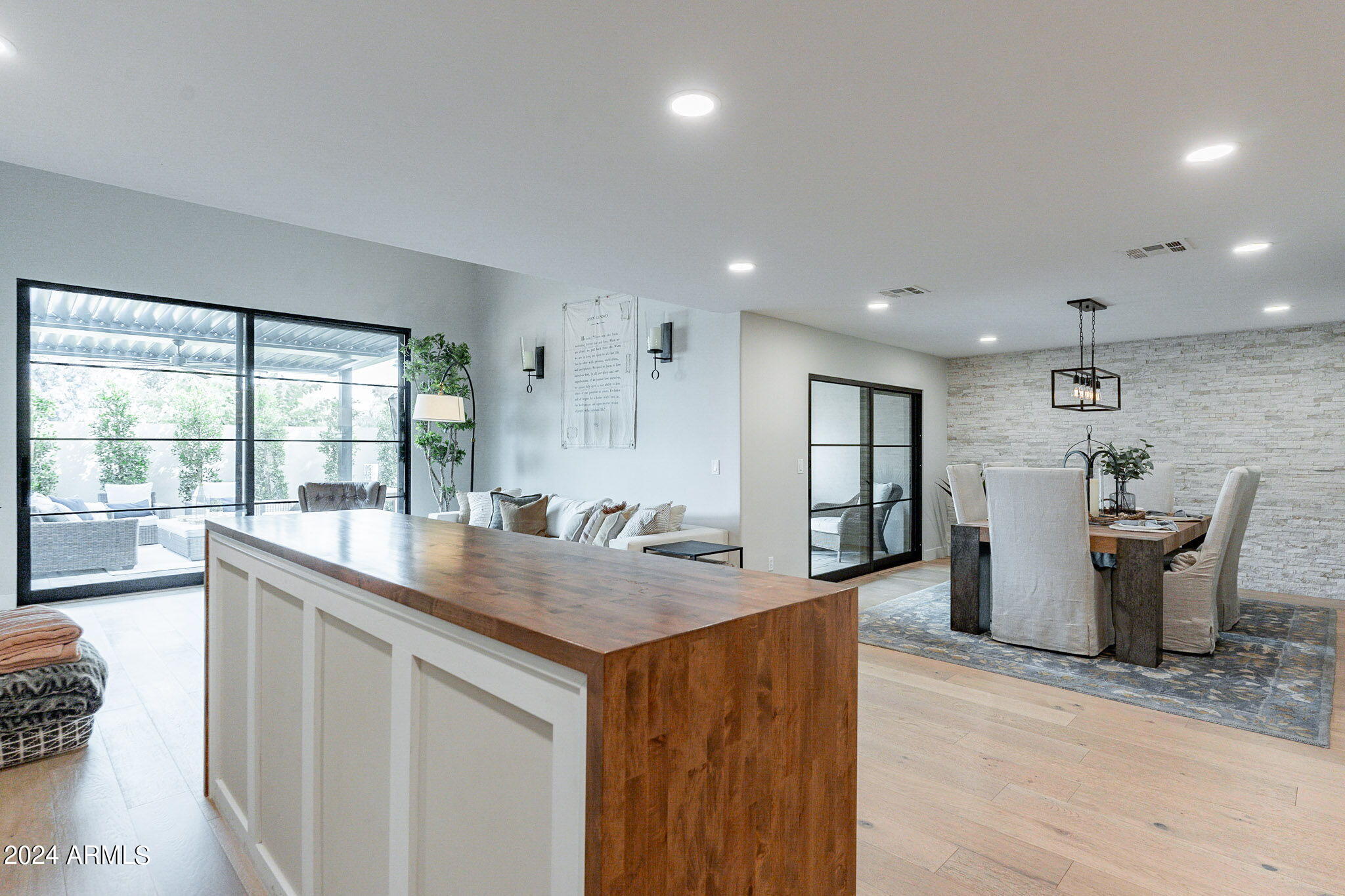 8549 N 84TH Place