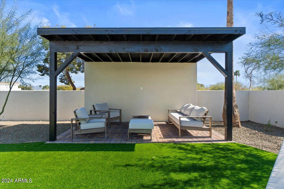 4625 E MOUNTAIN VIEW Road