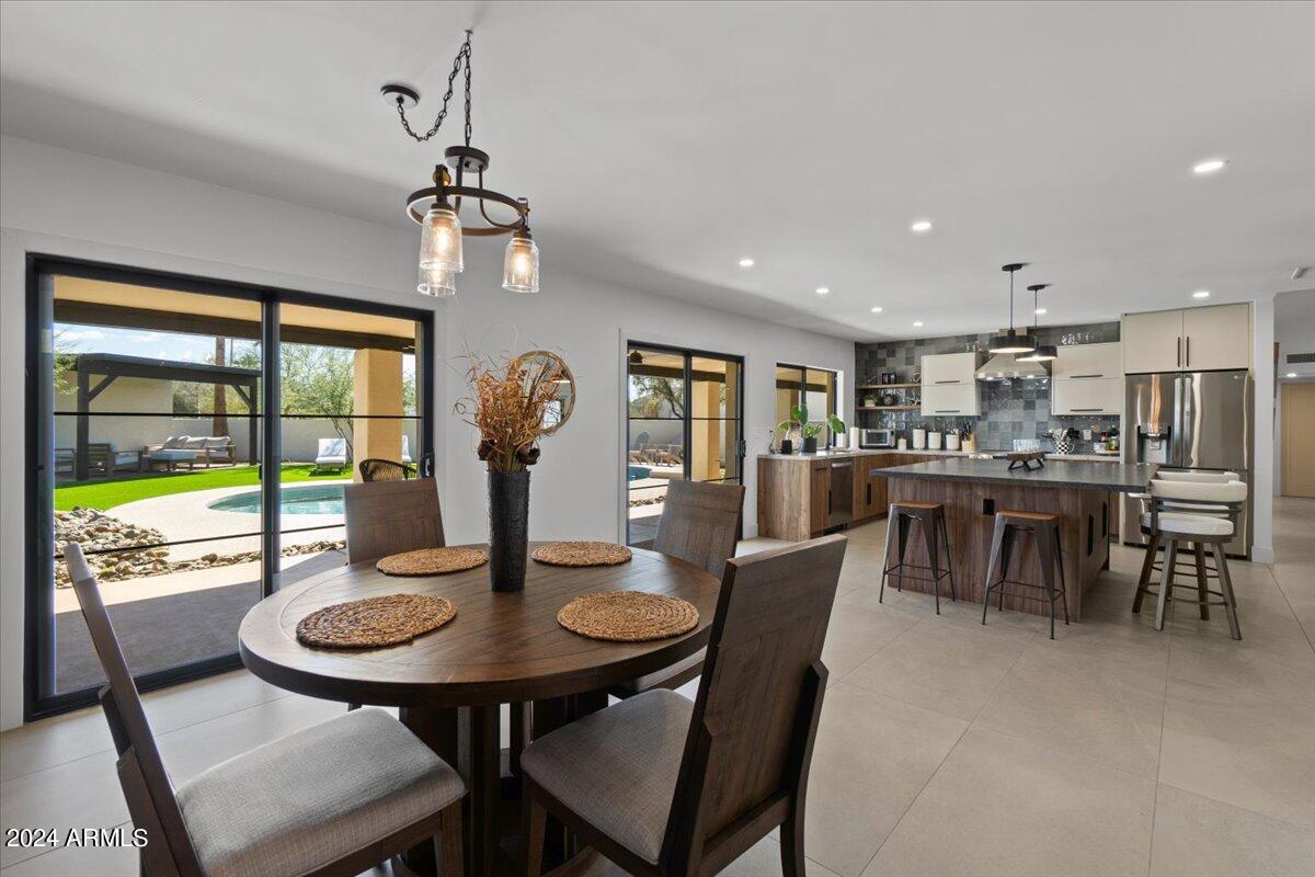 4625 E MOUNTAIN VIEW Road