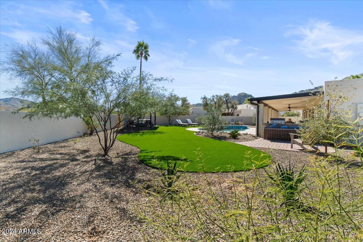 4625 E MOUNTAIN VIEW Road