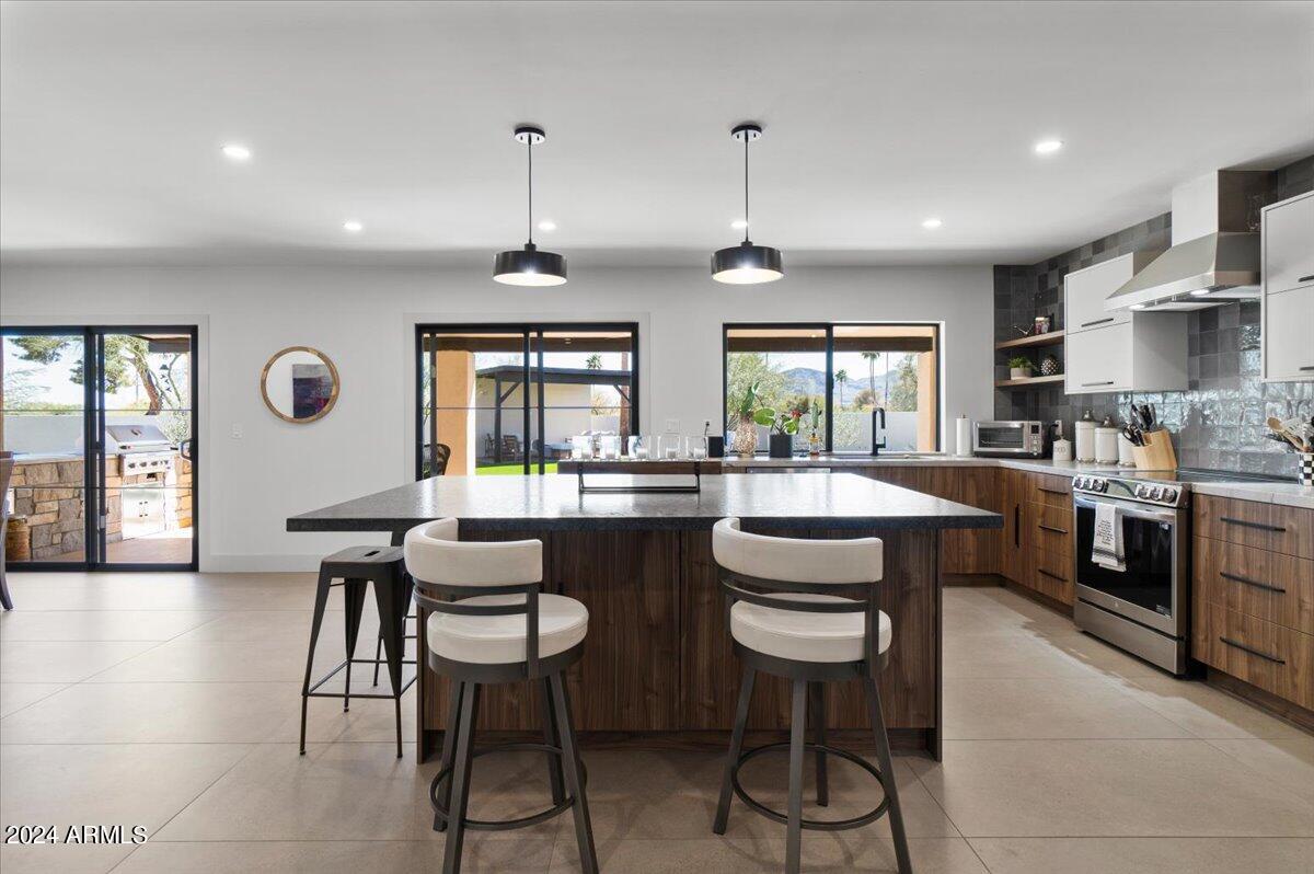 4625 E MOUNTAIN VIEW Road