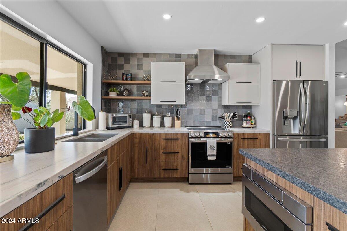 4625 E MOUNTAIN VIEW Road