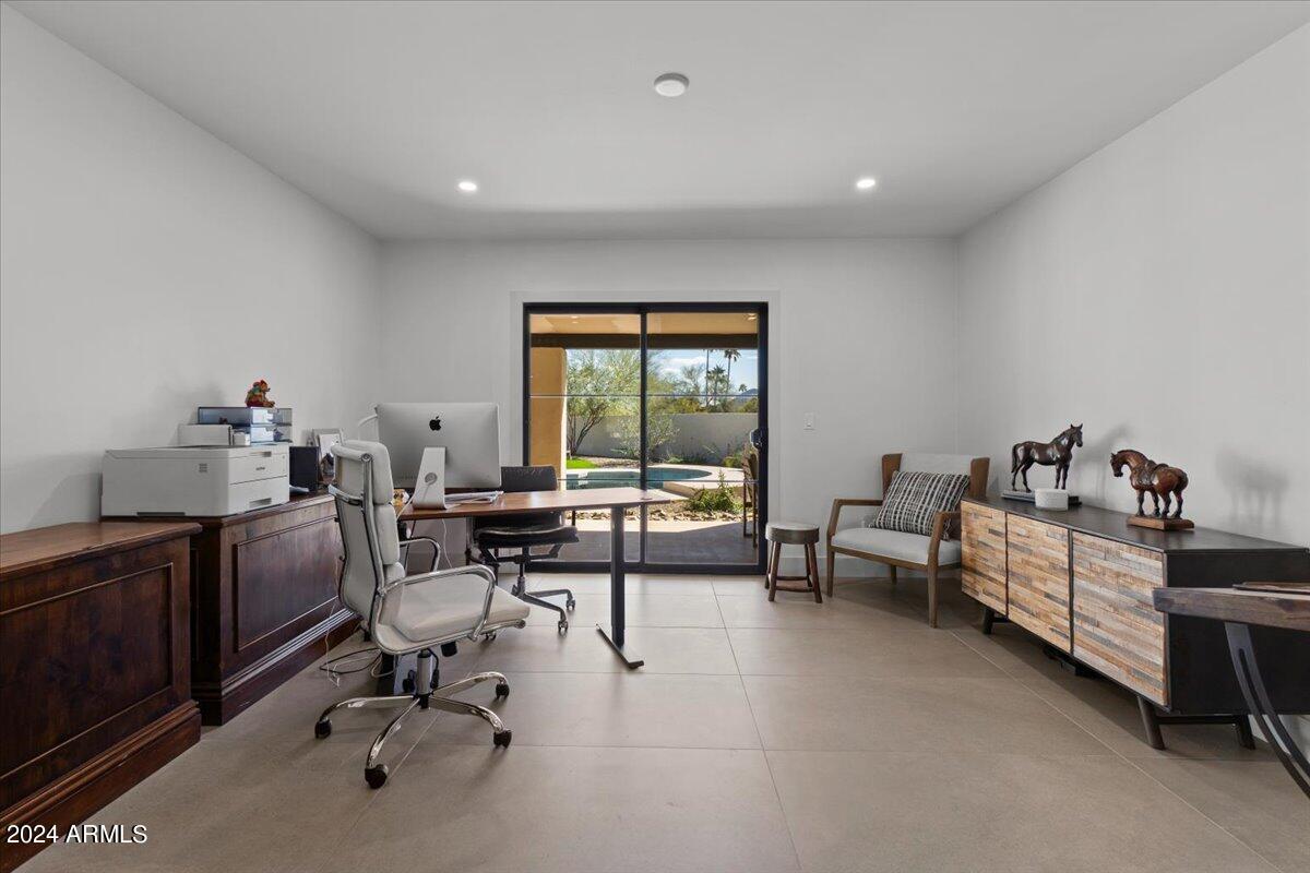 4625 E MOUNTAIN VIEW Road