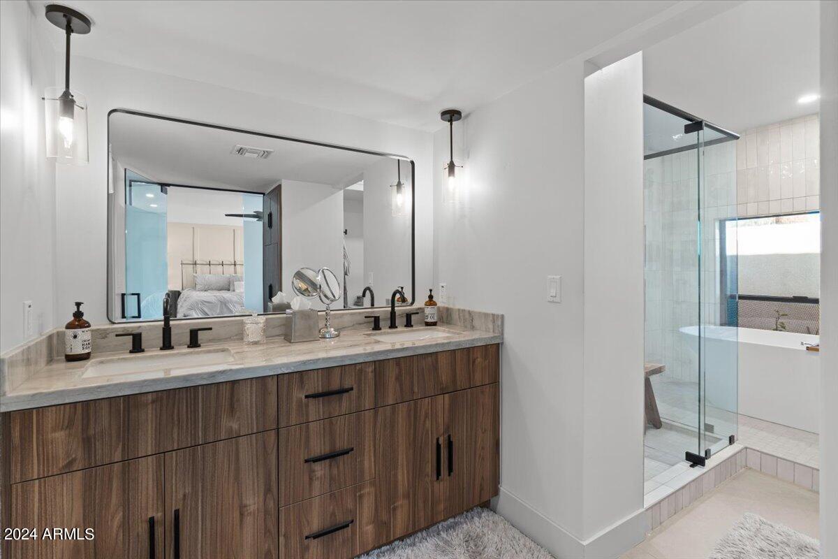 4625 E MOUNTAIN VIEW Road