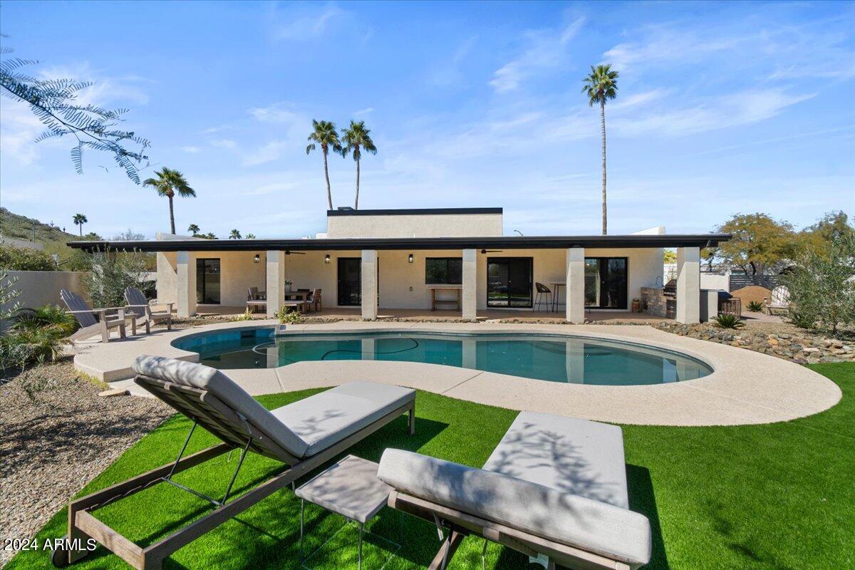 4625 E MOUNTAIN VIEW Road