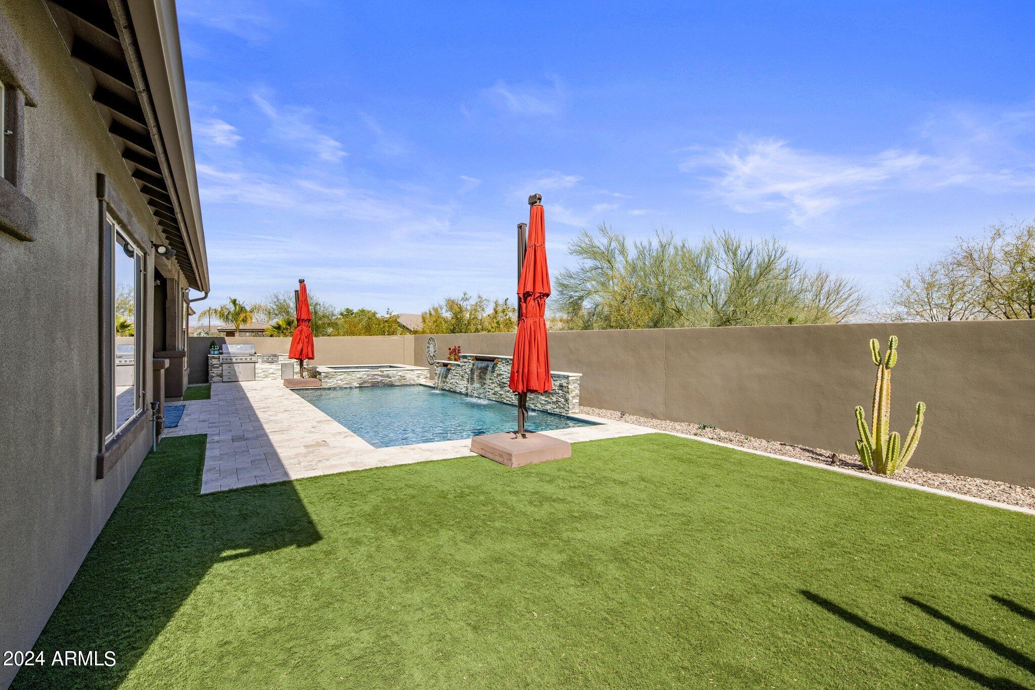 3132 E HALF HITCH Place