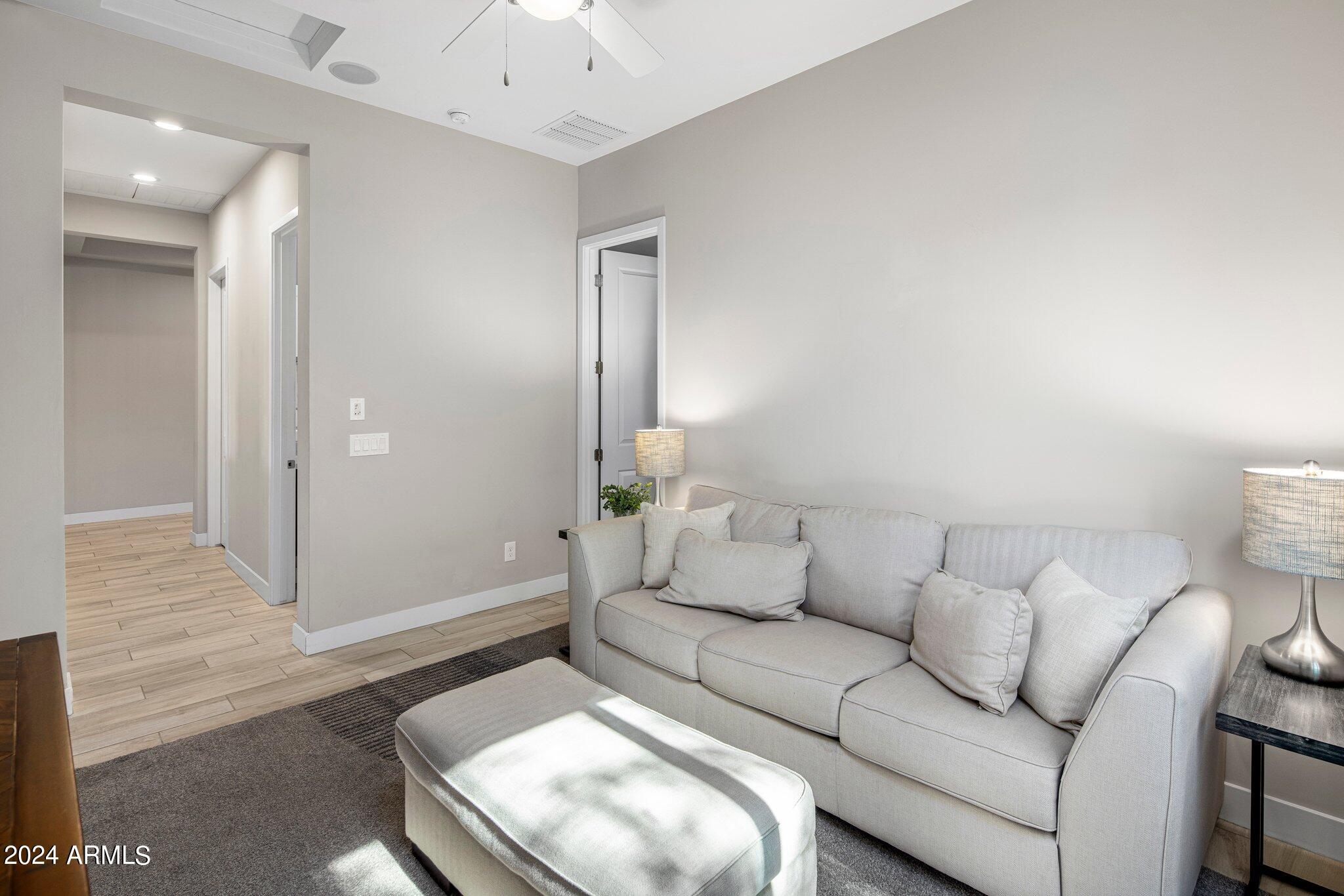 3132 E HALF HITCH Place