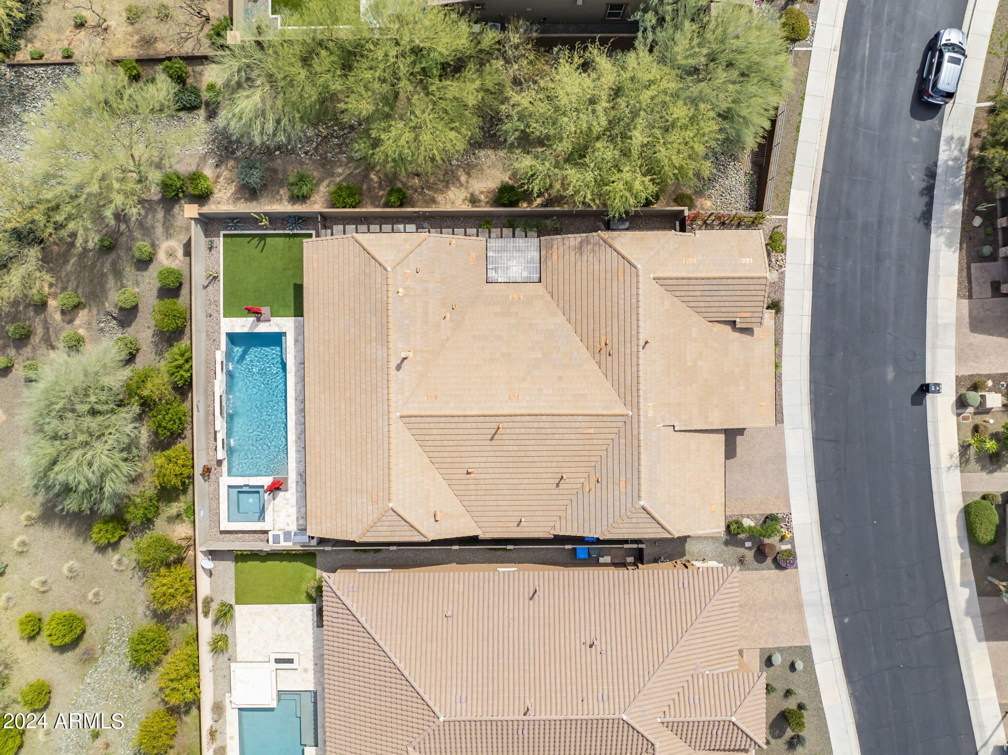 3132 E HALF HITCH Place