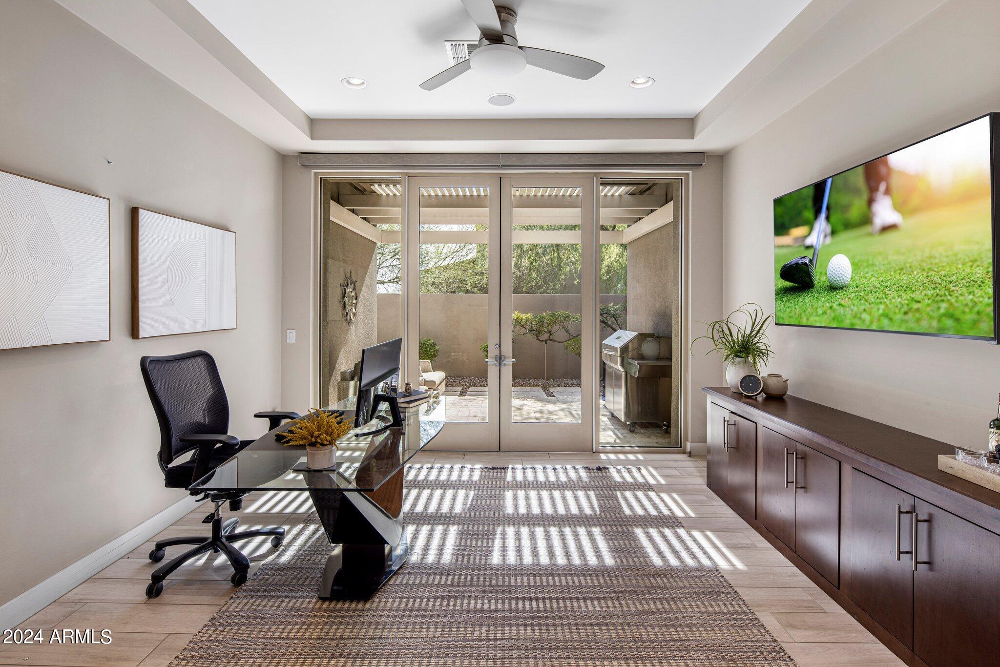 3132 E HALF HITCH Place