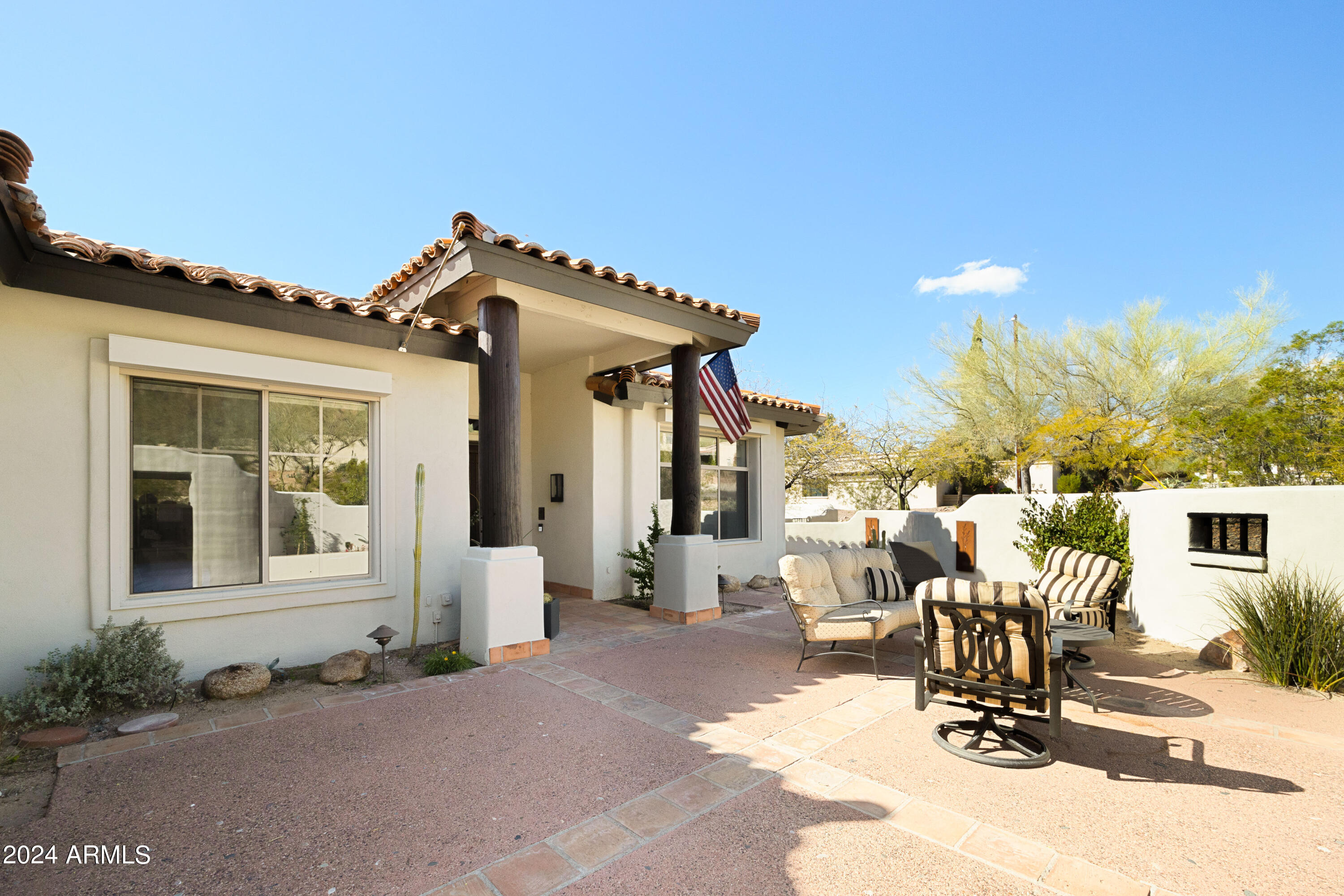 5518 N CAMELBACK CANYON Place