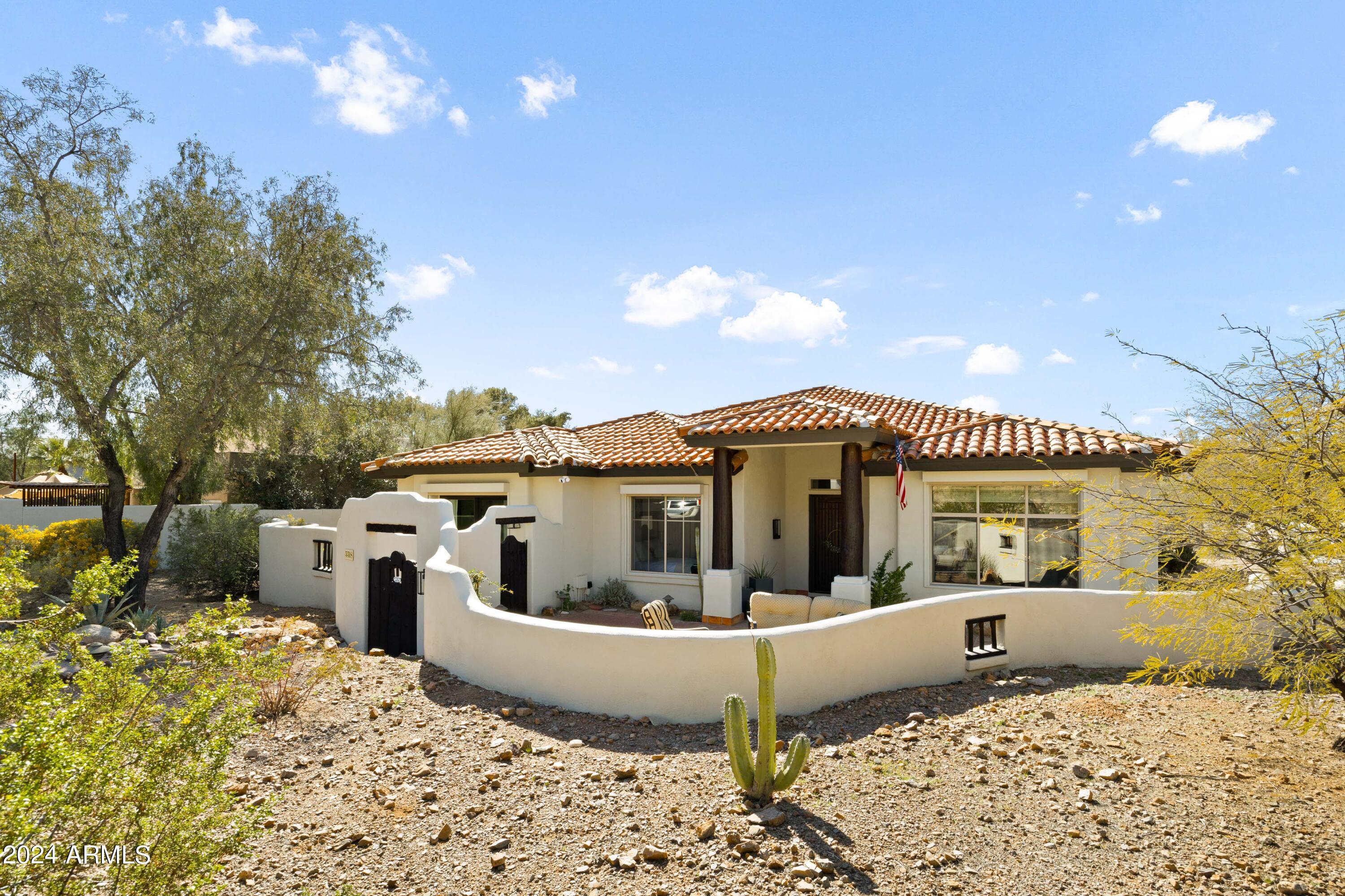 5518 N CAMELBACK CANYON Place