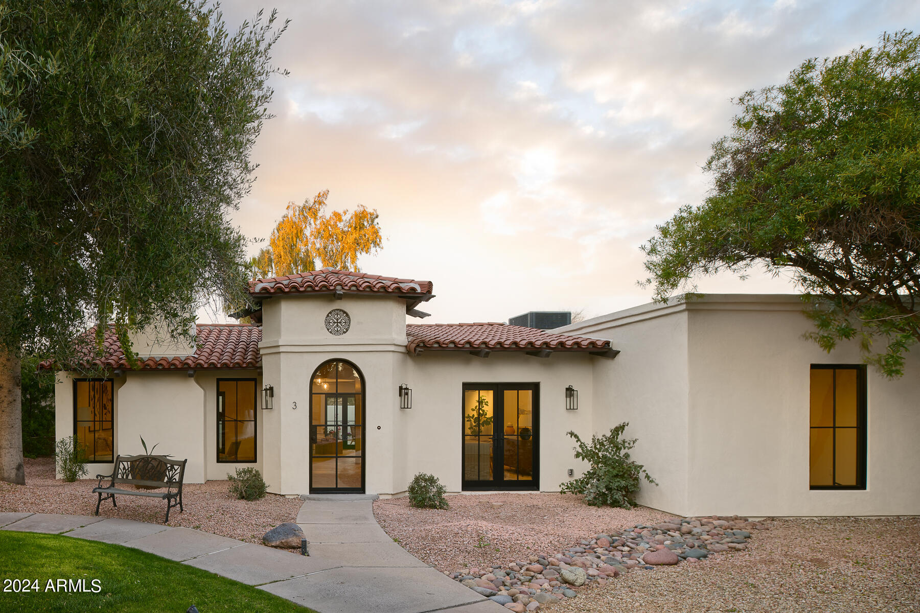 7360 E LINCOLN Drive # 3