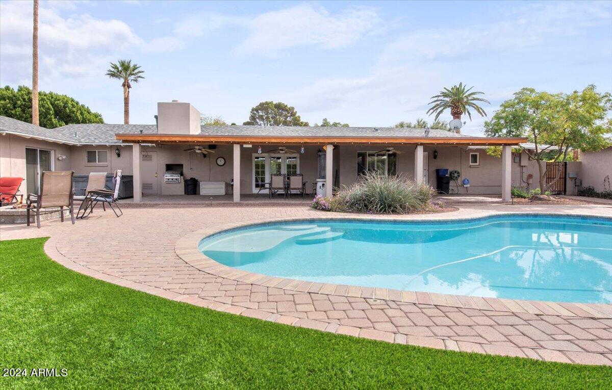 3808 N 54TH Place
