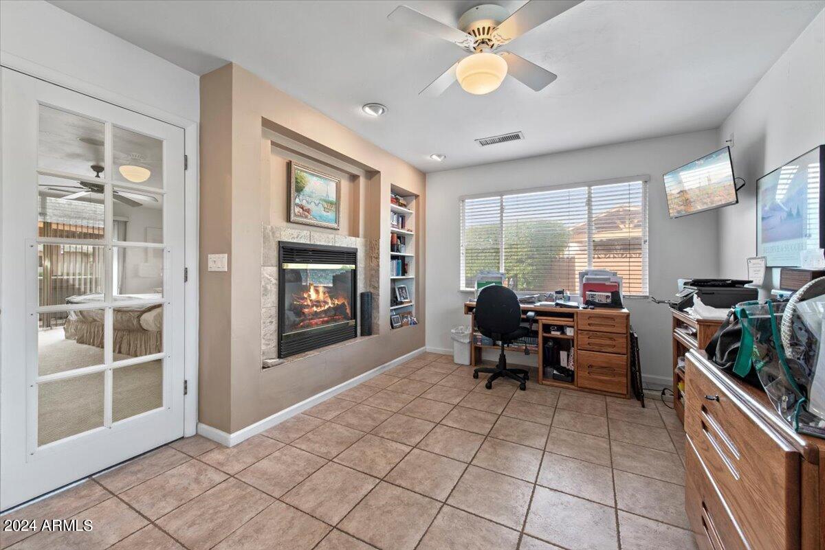 3808 N 54TH Place