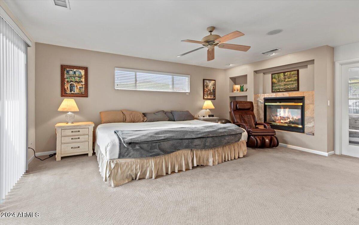 3808 N 54TH Place