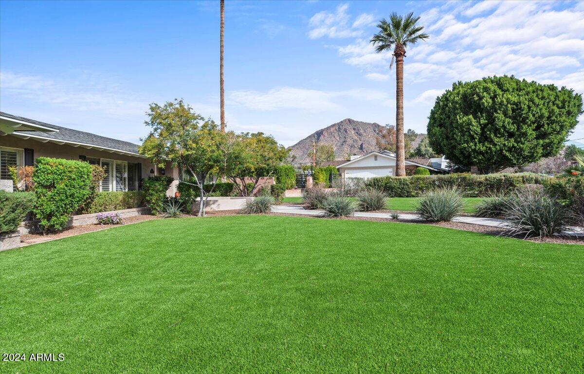 3808 N 54TH Place