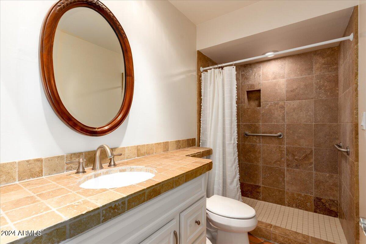 4800 N 68TH Street # 223