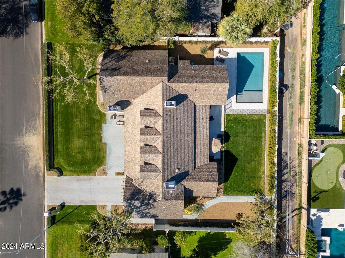 6122 E Calle Tuberia --