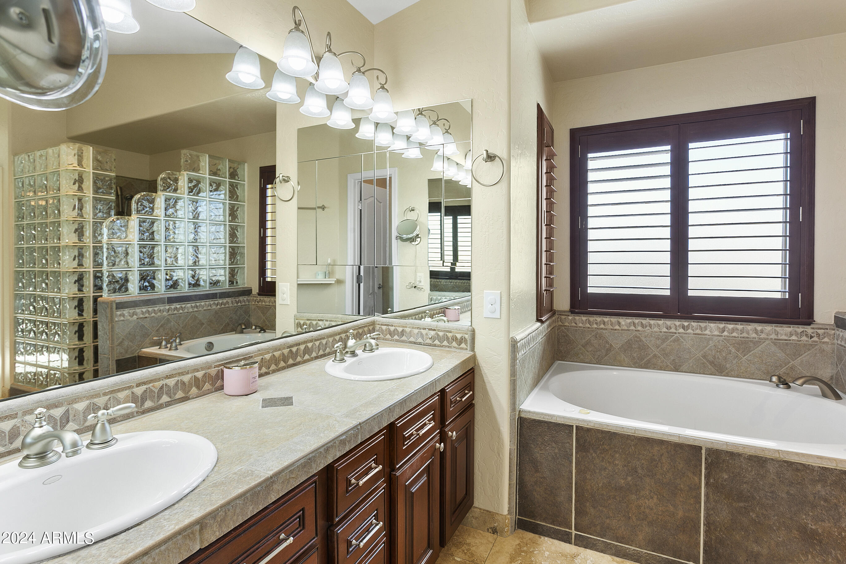 2258 E GRANITE VIEW Drive