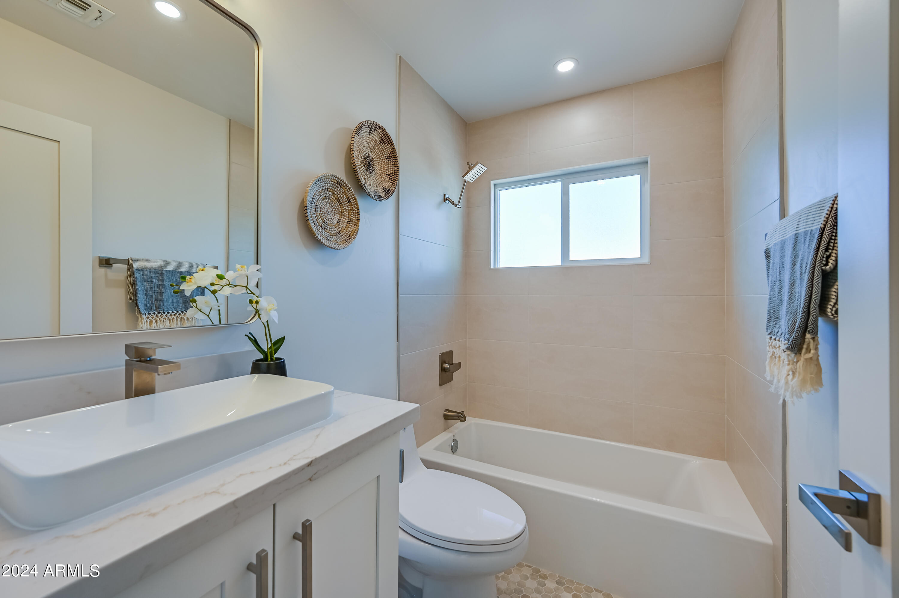 7238 E VIRGINIA Avenue