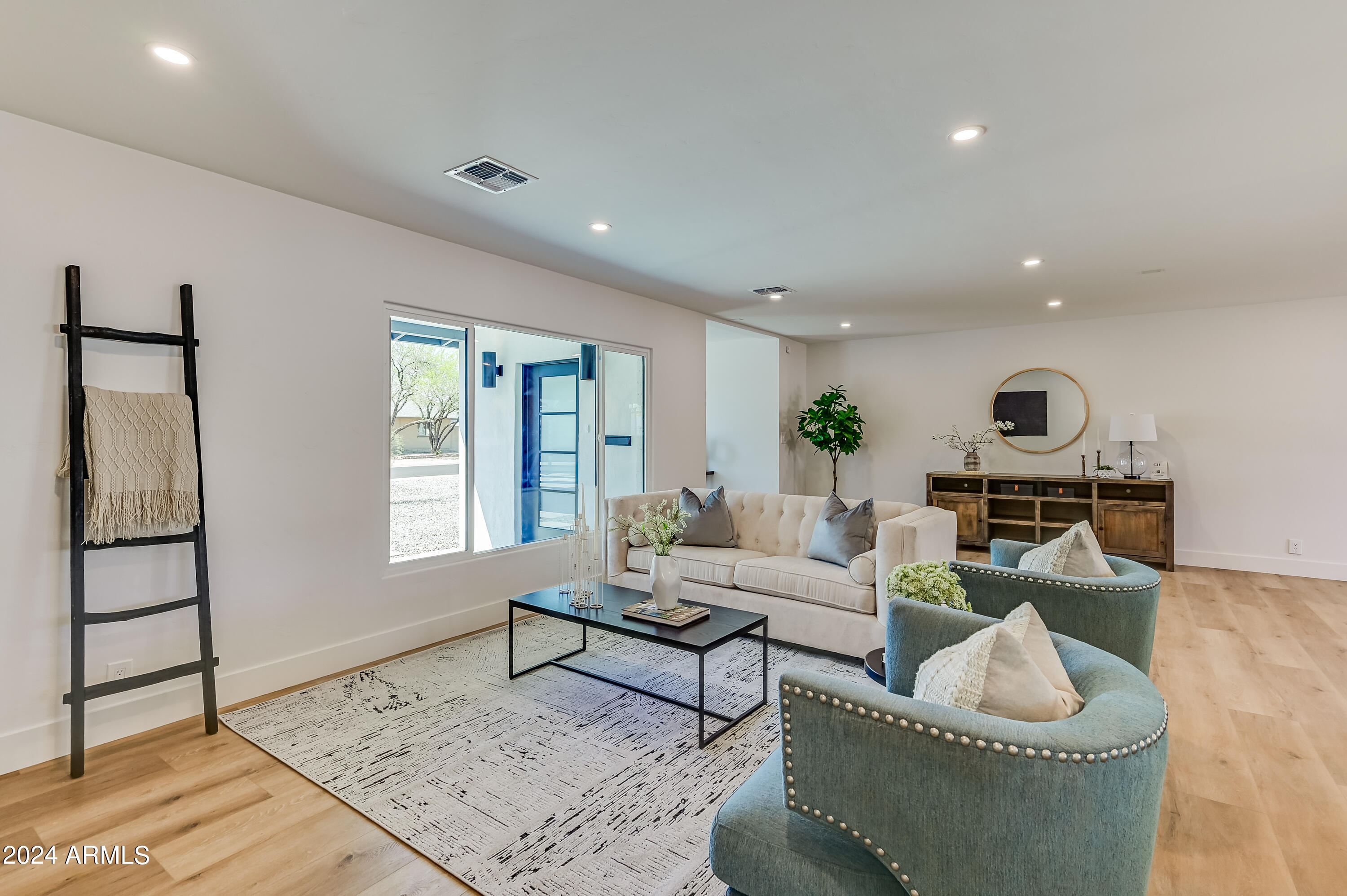 7238 E VIRGINIA Avenue