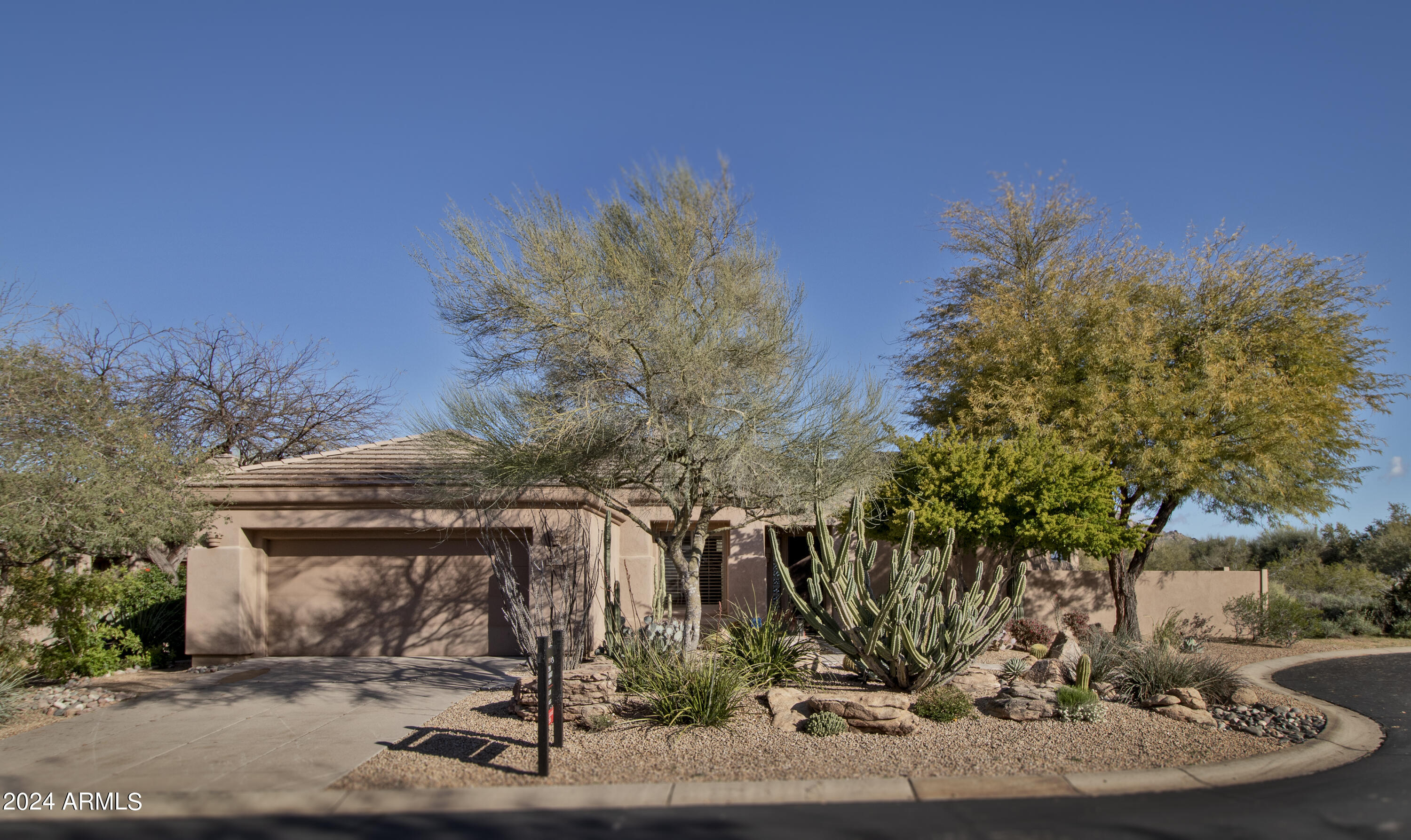 6780 E SOARING EAGLE Way