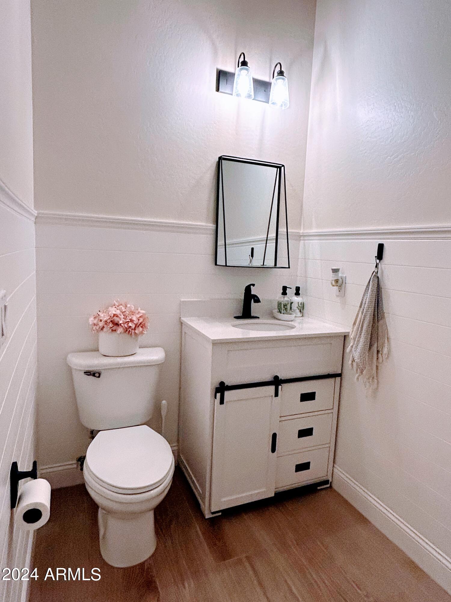 21125 E TWIN ACRES Drive